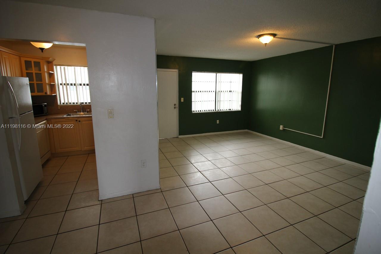 13500 NE 3rd Ct 412, North Miami, Florida 33161, 1 Bedroom Bedrooms, ,1 BathroomBathrooms,Residentiallease,For Rent,13500 NE 3rd Ct 412,A11198116