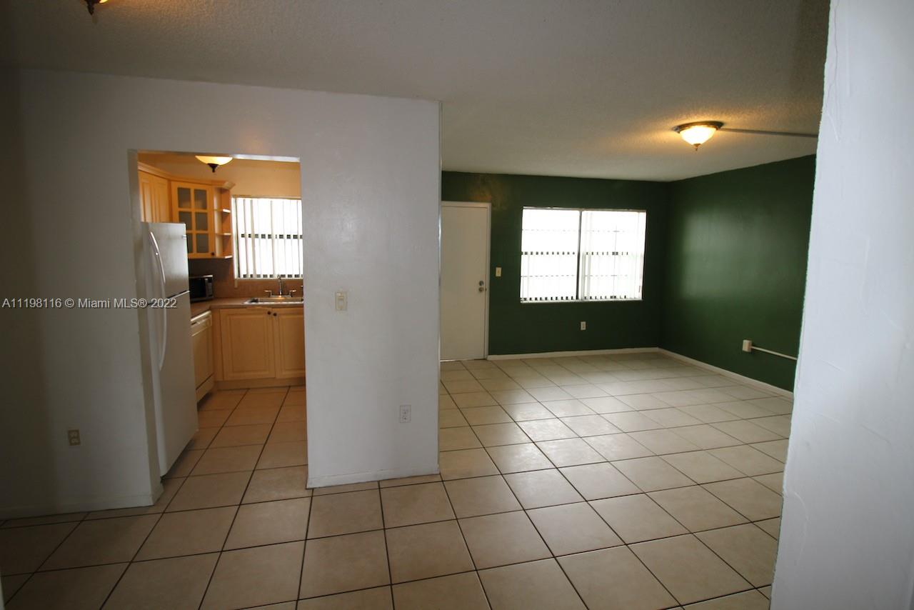 13500 NE 3rd Ct 412, North Miami, Florida 33161, 1 Bedroom Bedrooms, ,1 BathroomBathrooms,Residentiallease,For Rent,13500 NE 3rd Ct 412,A11198116