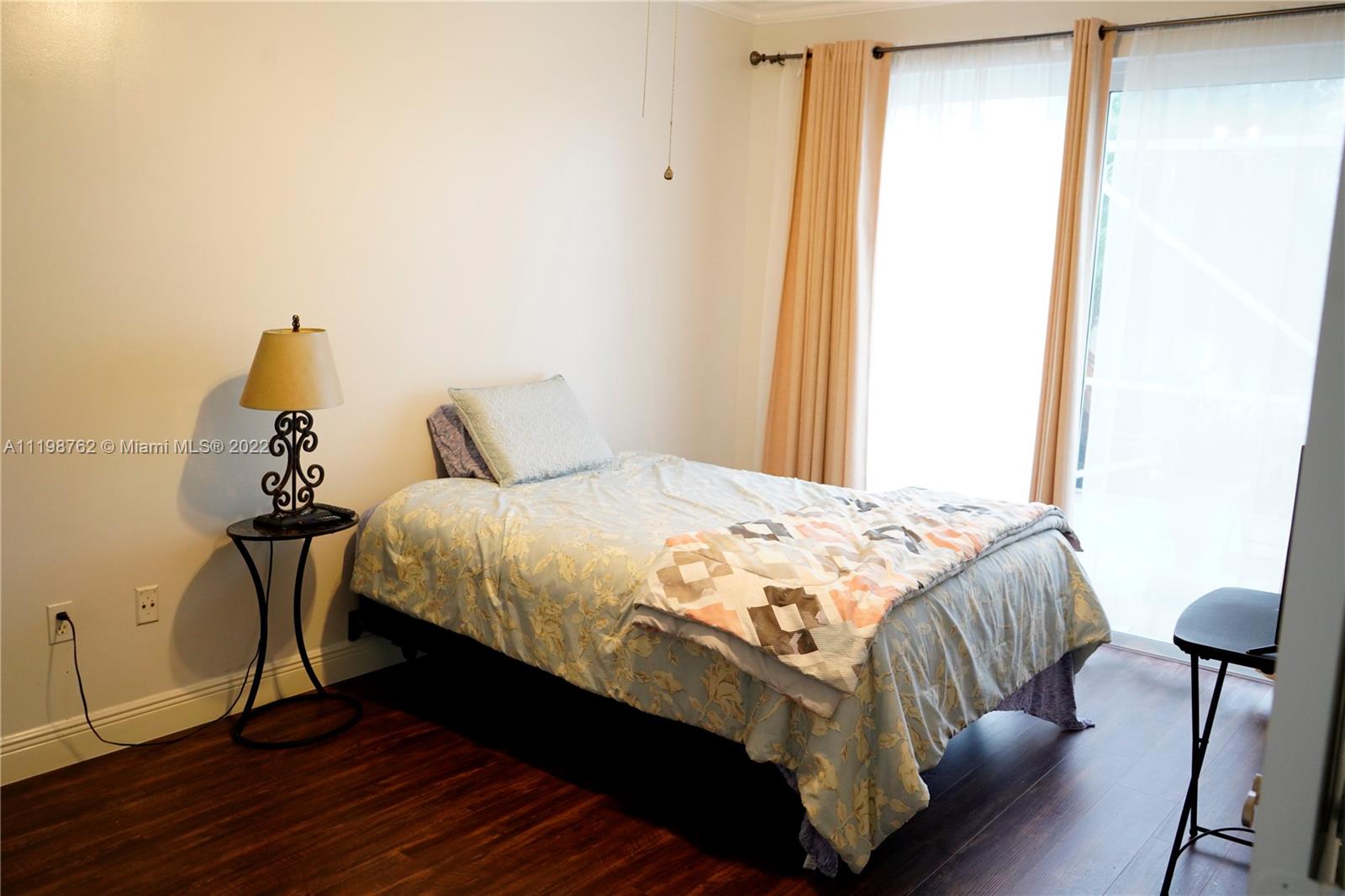 Listing Photo 21