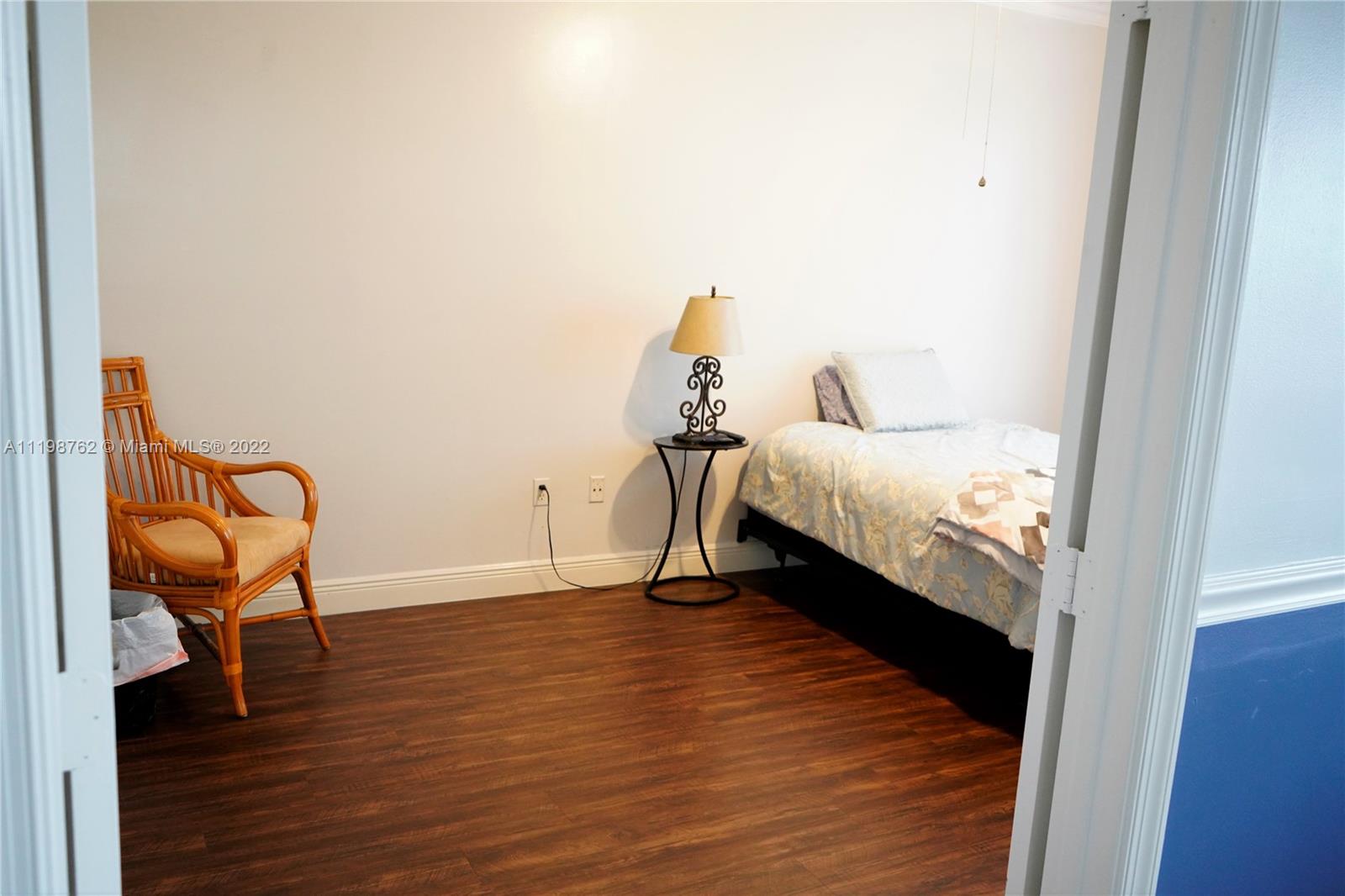Listing Photo 22