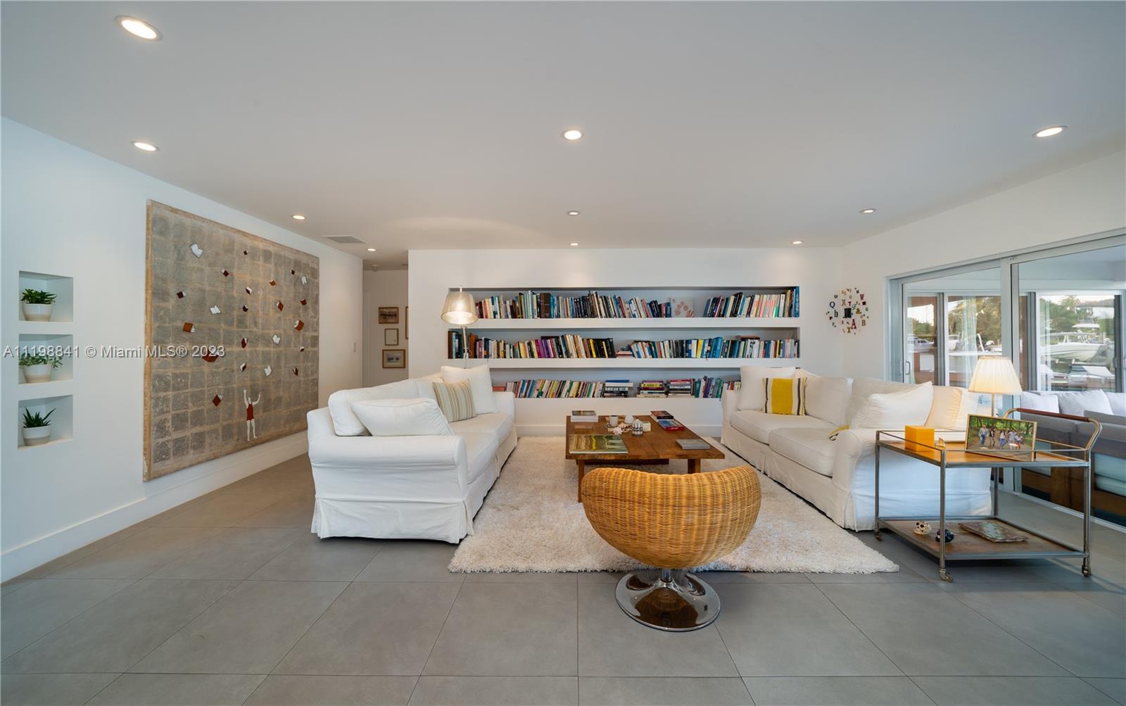 861  Harbor Dr  For Sale A11198841, FL