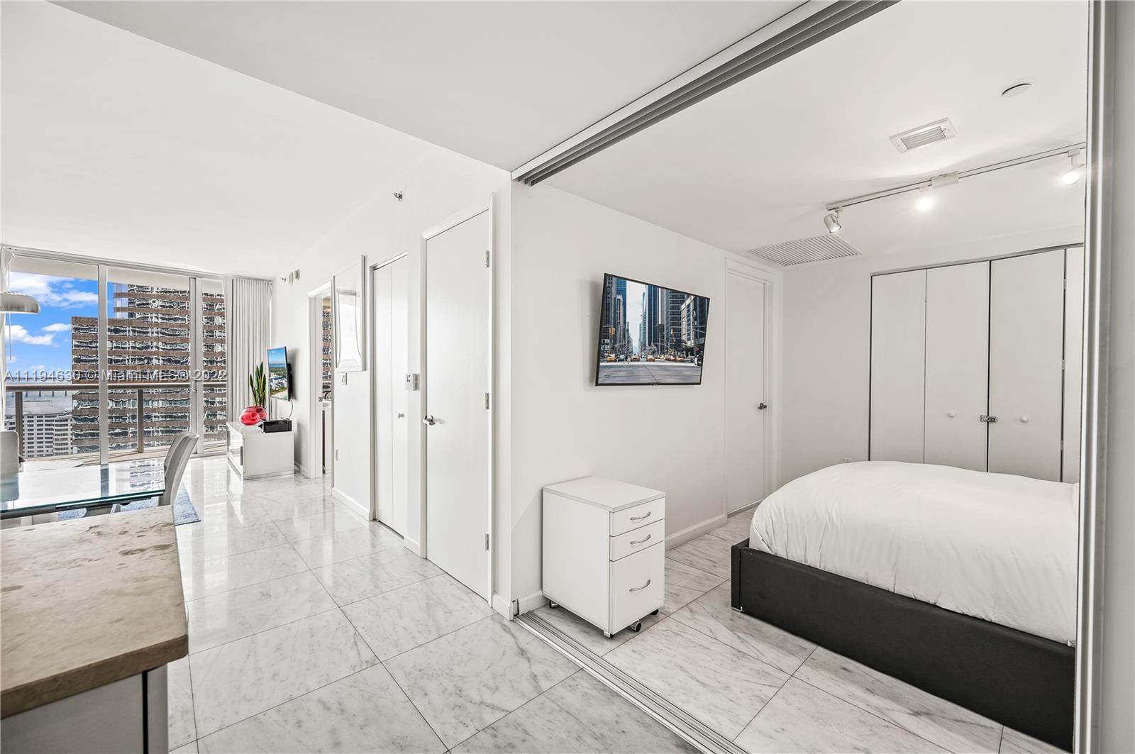 485 Brickell Ave 2709, Miami, Florida 33131, 2 Bedrooms Bedrooms, 1 Room Rooms,1 BathroomBathrooms,Residential,For Sale,485 Brickell Ave 2709,A11194630
