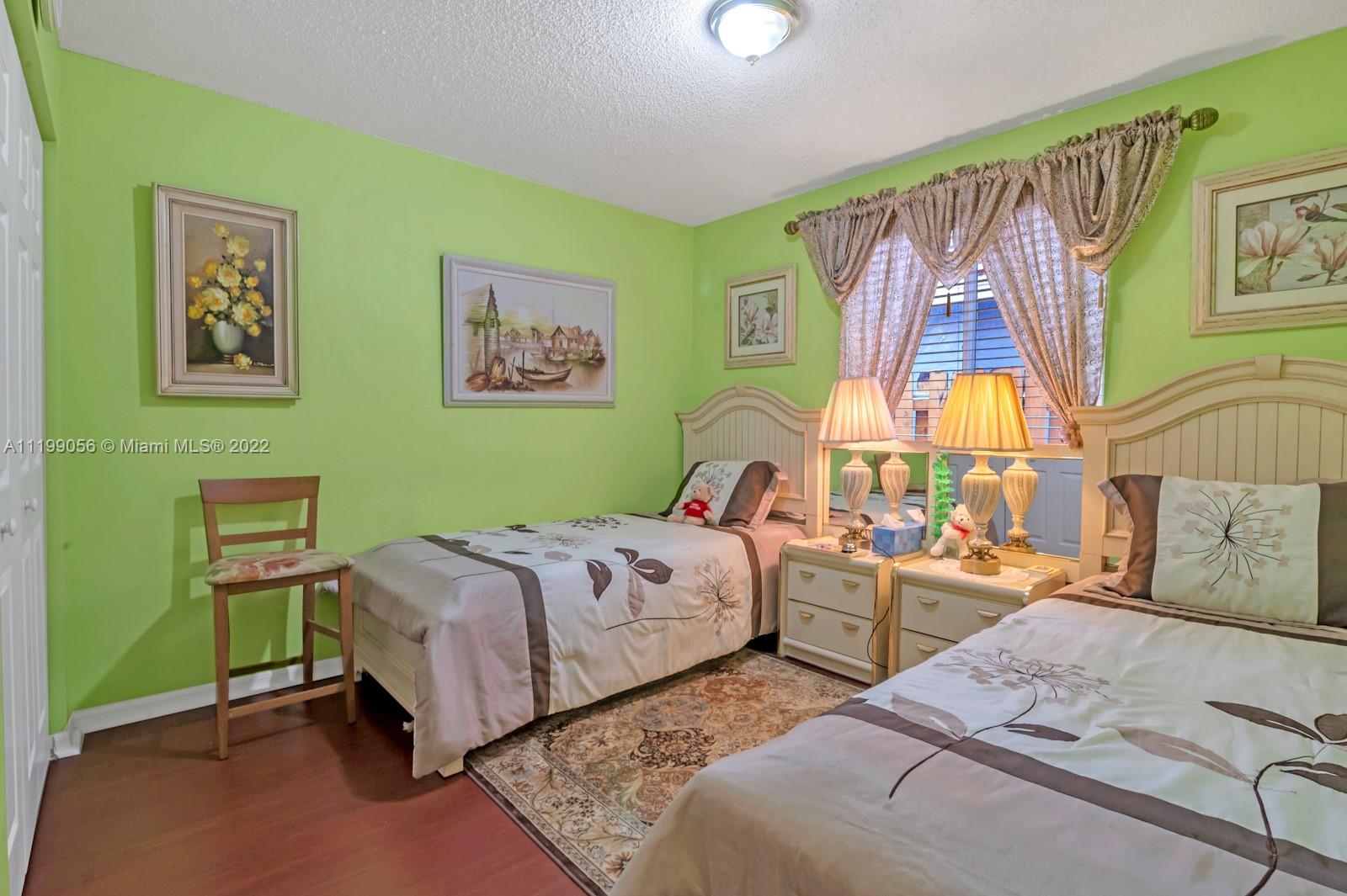 Listing Photo 19