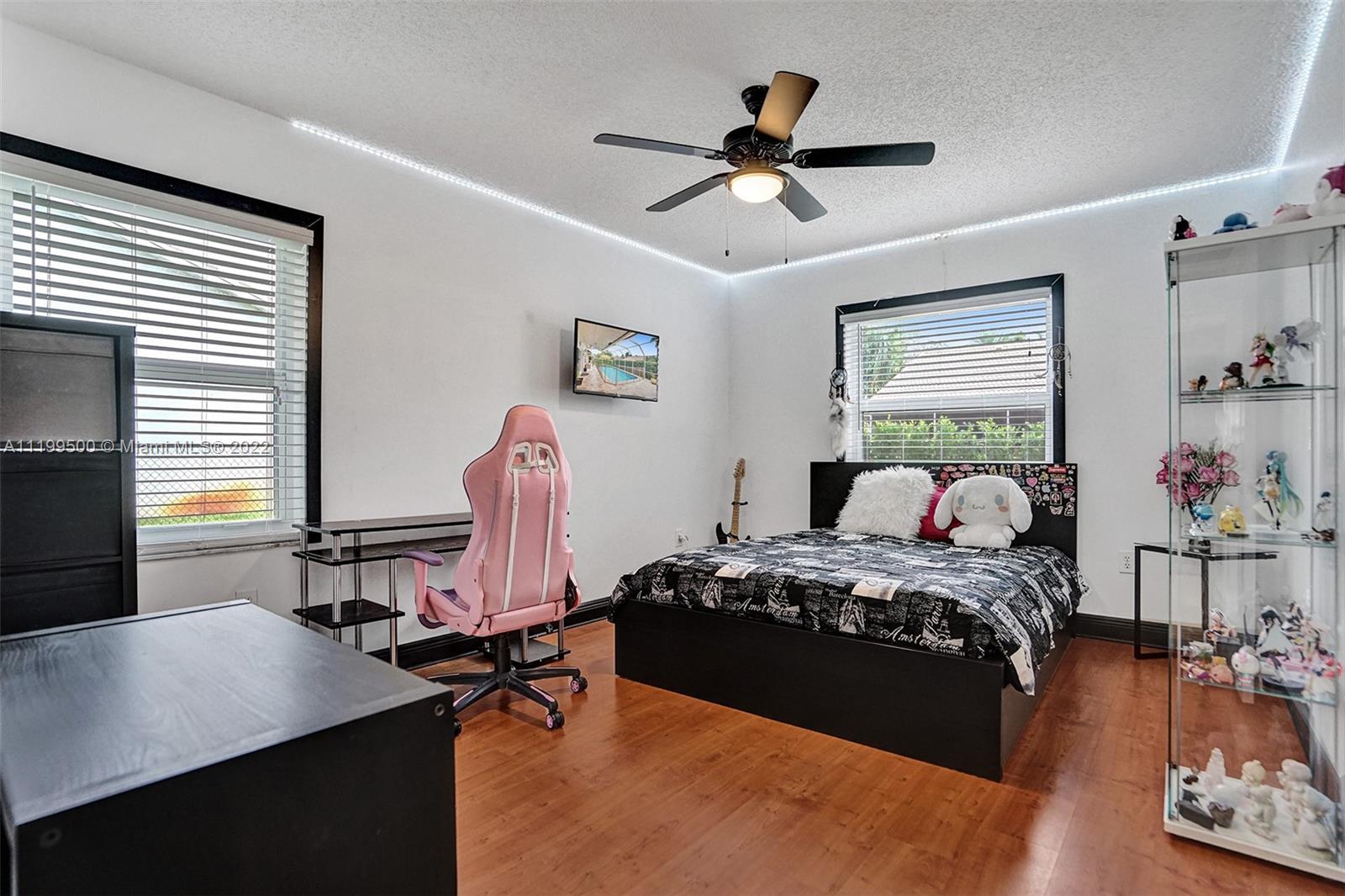 Listing Photo 25