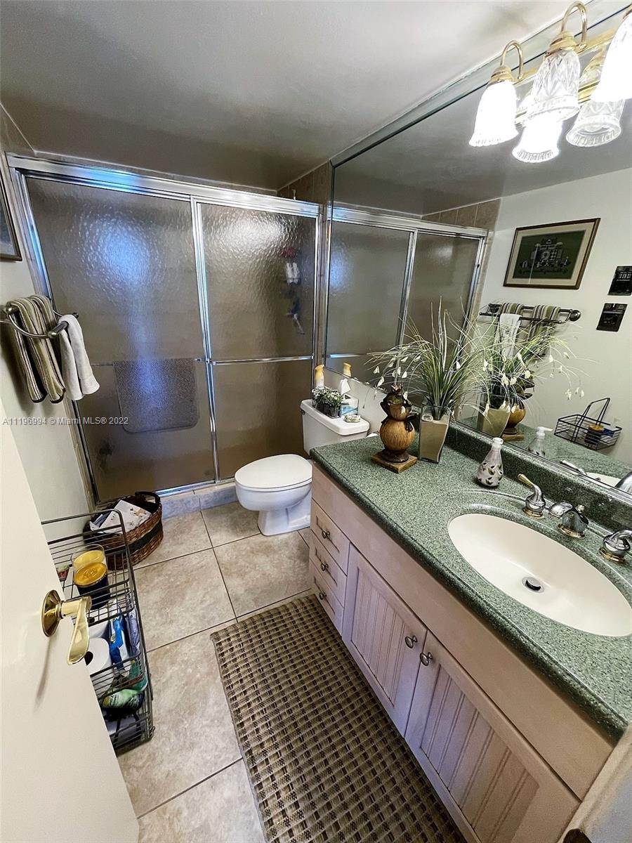 2nd bathroom