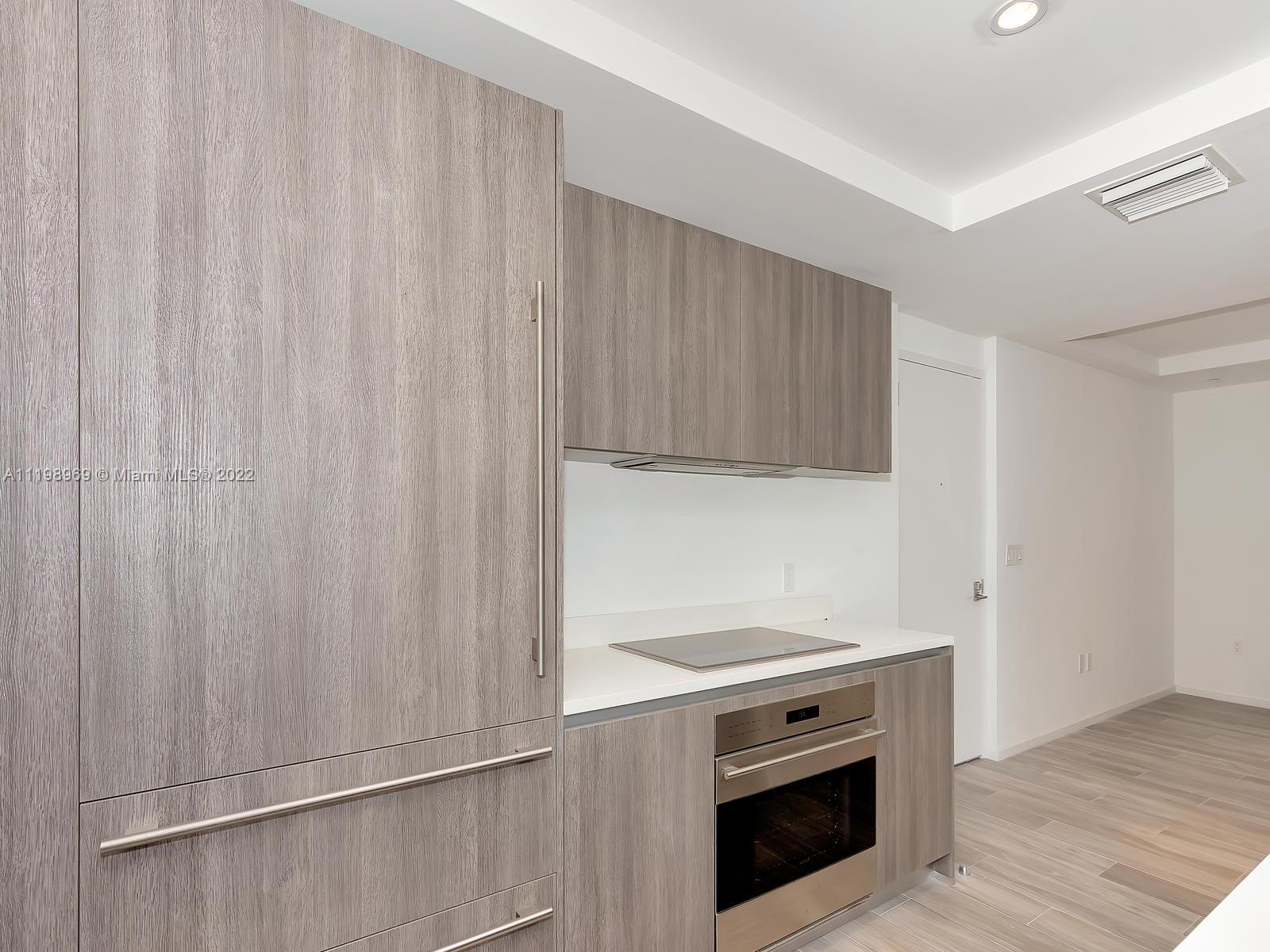 801 S Miami Ave 2810, Miami, Florida 33131, 2 Bedrooms Bedrooms, ,2 BathroomsBathrooms,Residential,For Sale,801 S Miami Ave 2810,A11198969