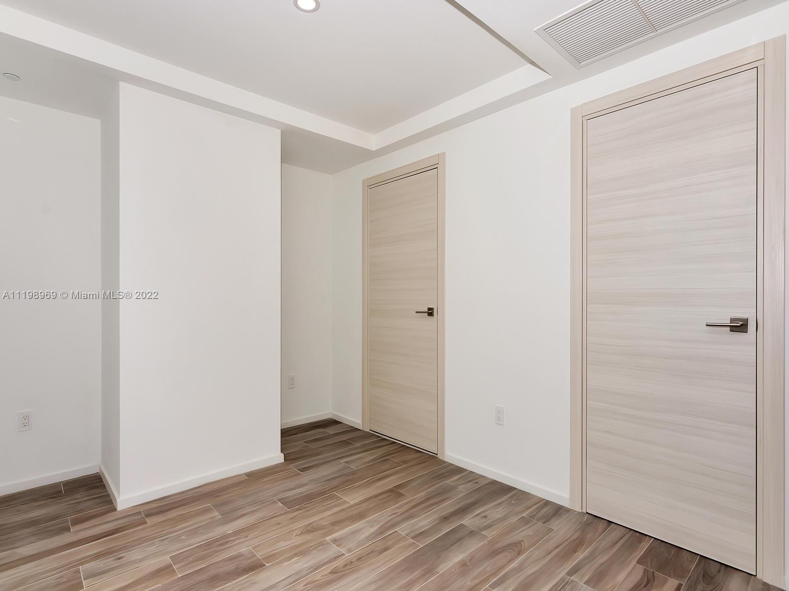 801 S Miami Ave 2810, Miami, Florida 33131, 2 Bedrooms Bedrooms, ,2 BathroomsBathrooms,Residential,For Sale,801 S Miami Ave 2810,A11198969