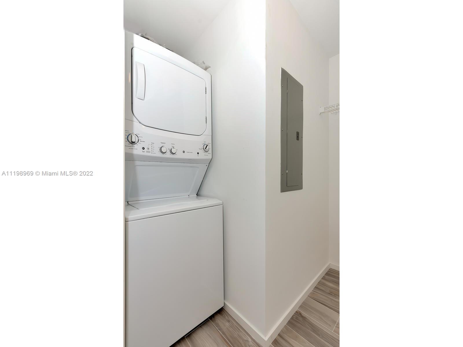 801 S Miami Ave 2810, Miami, Florida 33131, 2 Bedrooms Bedrooms, ,2 BathroomsBathrooms,Residential,For Sale,801 S Miami Ave 2810,A11198969