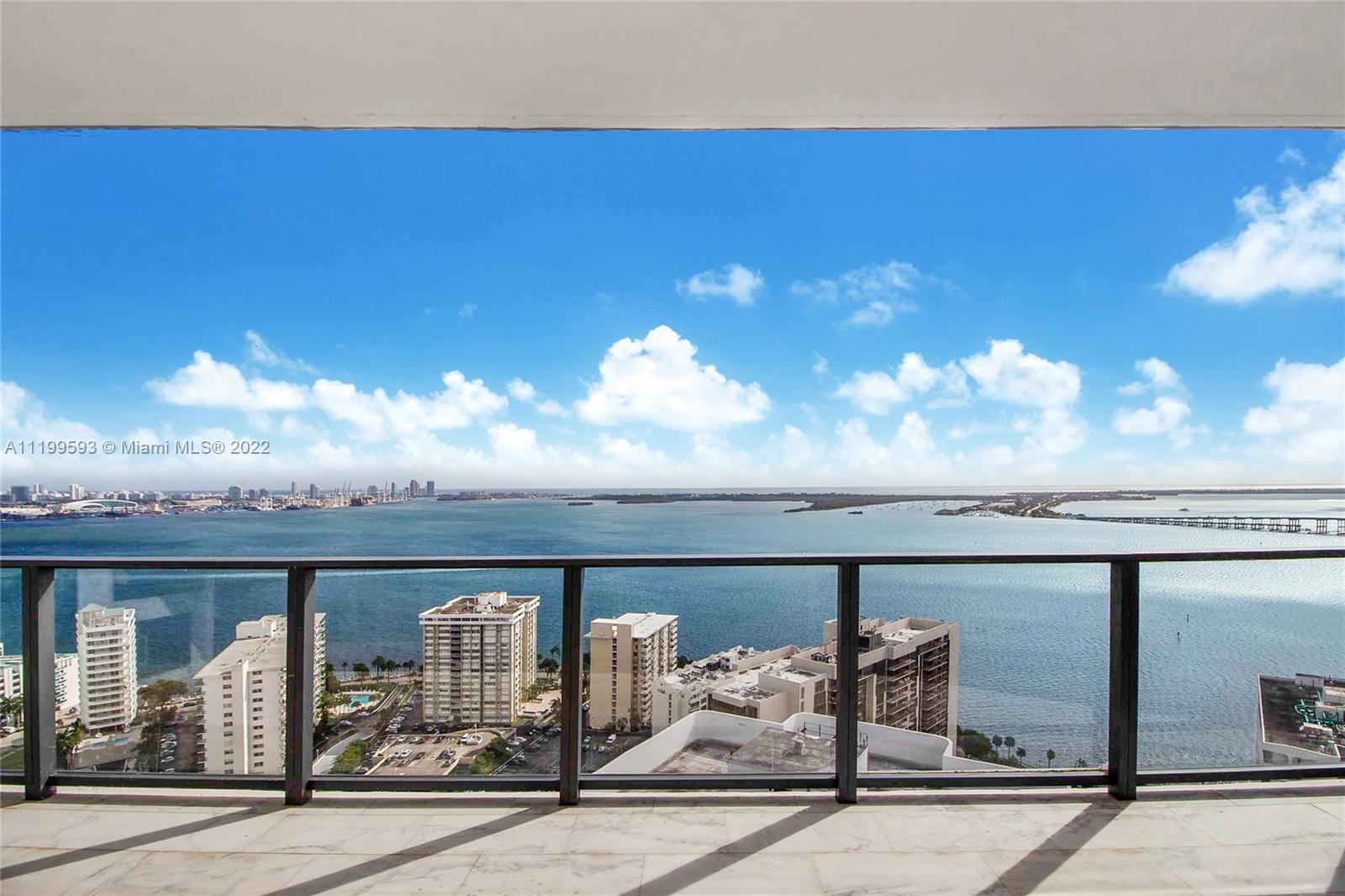 DIRECT WATERFRONT LINE 02 CORNER UNIT IN ECHO BRICKELL. 2 BEDROOM PLUS DEN (THAT CAN BE USED AS 3RD BEDROOM), 3 BATHROOM, SMART APARTMENT WITH UNOBSTRUCTED OCEAN VIEWS AND EXPANSIVE TERRACE INCLUDING SUMMER KITCHEN. UNFURNISHED. UNIT FACES SOUTHEAST WITH BREATHTAKING VIEWS OF THE OCEAN AND ISLAND OF KEY BISCAYNE. UNIT HAS FLOOR TO CEILING IMPACT WINDOWS, AUTOMATIC SHADES, ESPRESSO MACHINE, BUILT IN SMART SOUND SYSTEM THROUGHOUT, FULL SIZE WASHER/DRYER, AND TOP OF THE LINE WOLF/SUBZERO APPLIANCES. YOUR HOME IN THE SKY. ECHO IS ONE OF THE MOST EXCLUSIVE AND PRESTIGIOUS *BOUTIQUE* BUILDINGS IN BRICKELL. AMENITIES INCLUDE
INFINITY POOL AND DECK SERVING FOOD AND DRINKS, FULLY EQUIPPED GYM, 24/7 CONCIERGE, VALET, SECURITY, LOBBY, PET WALKER, AND NEARBY BEST RESTAURANTS.