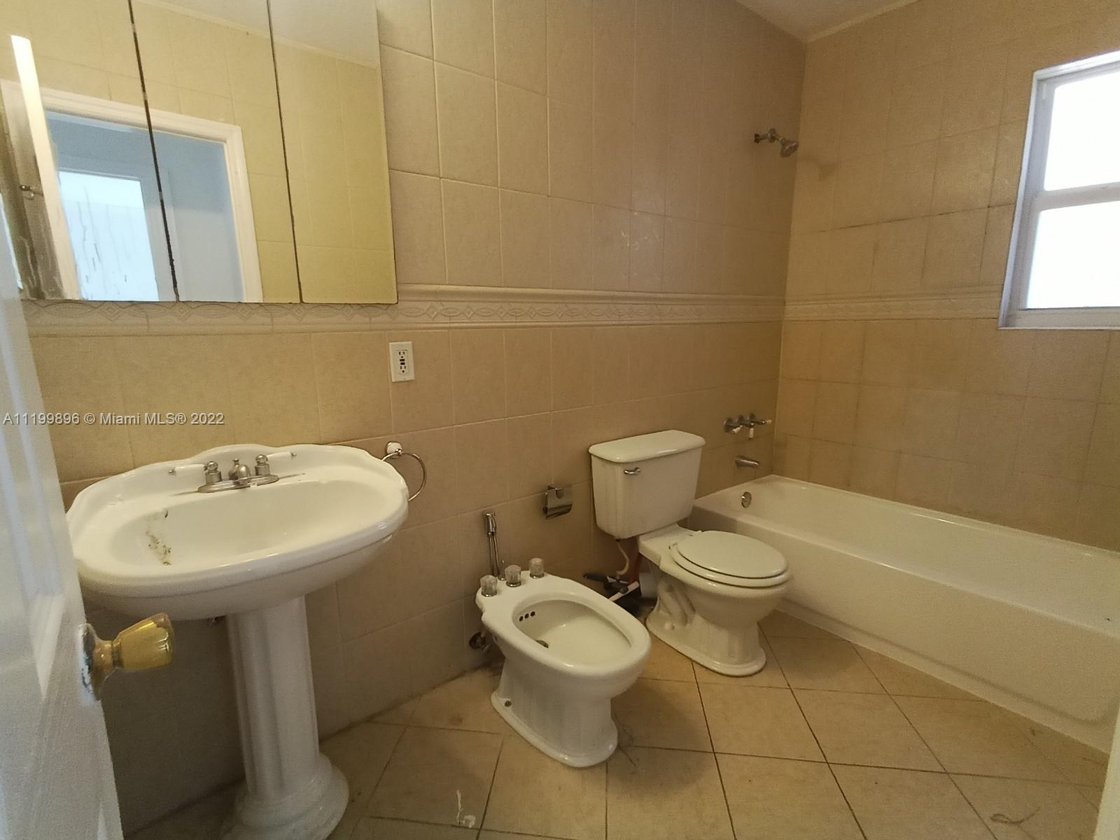 3375 SW 20 ST, Miami, Florida 33145, 3 Bedrooms Bedrooms, ,2 BathroomsBathrooms,Residentiallease,For Rent,3375 SW 20 ST,A11199896