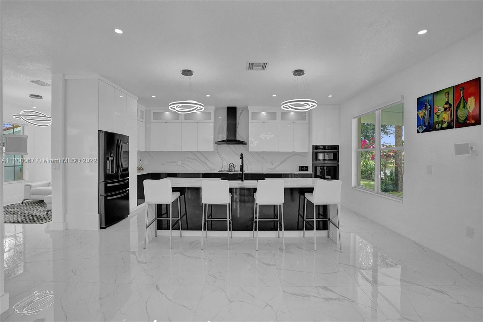 Listing Photo 17