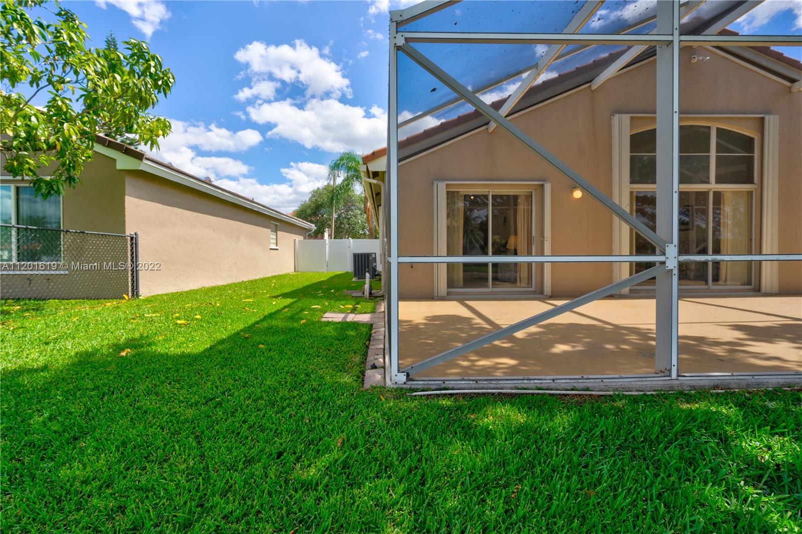 Listing Photo 14
