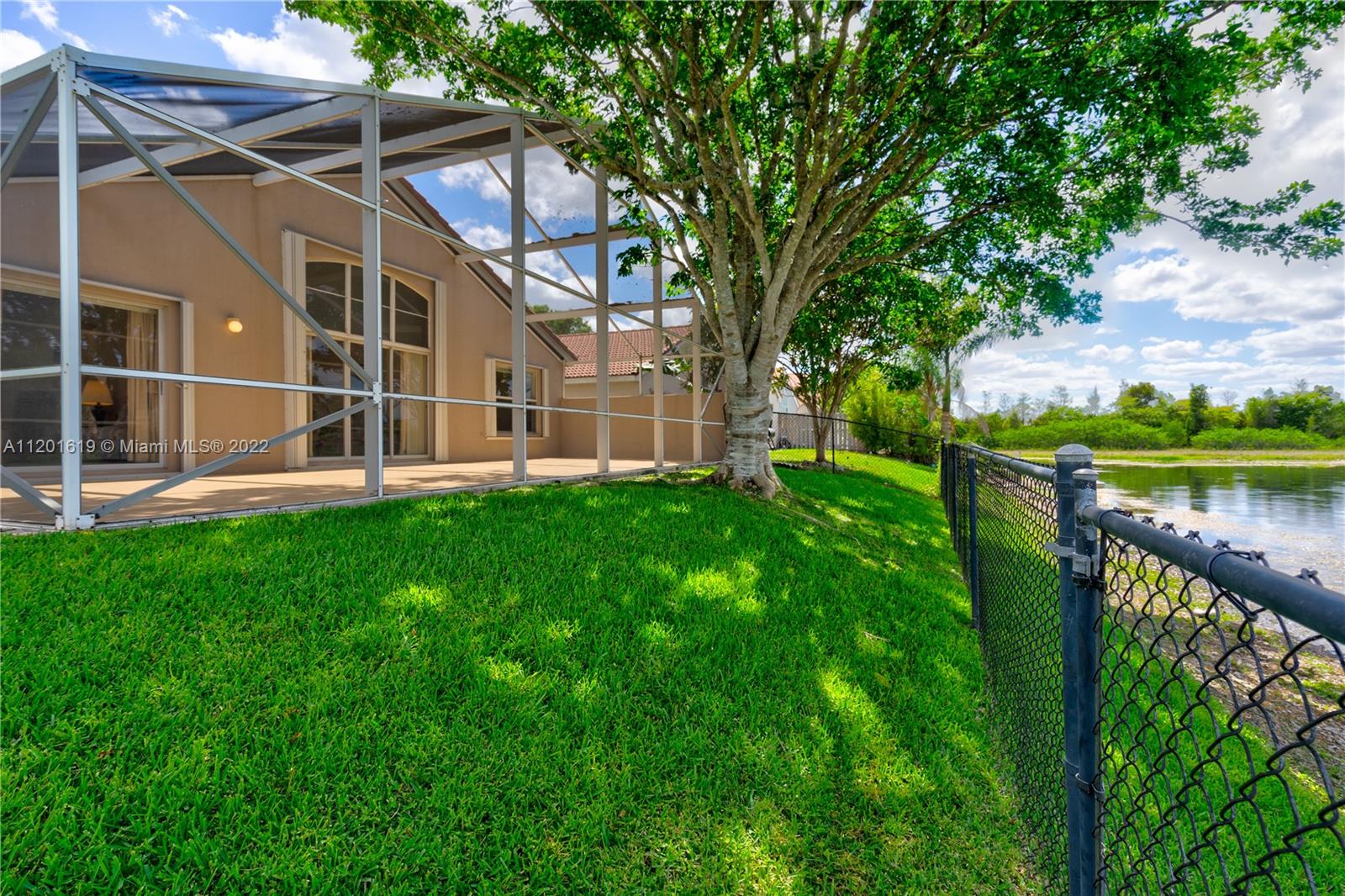 Listing Photo 15