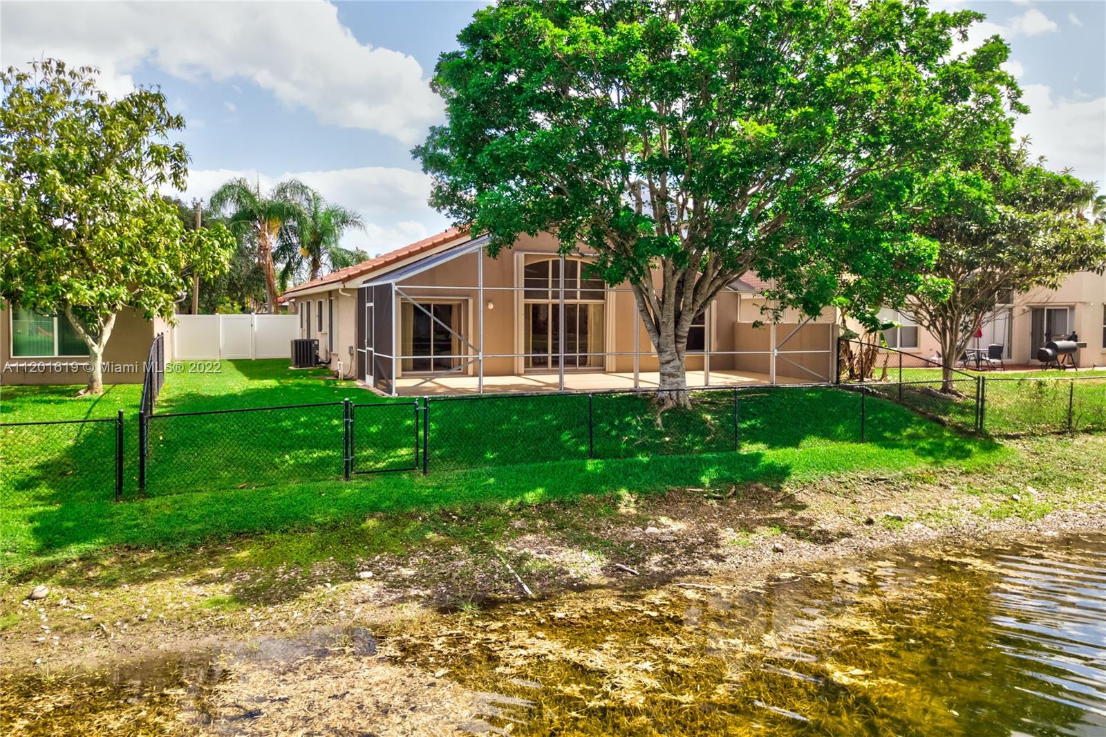 Listing Photo 19