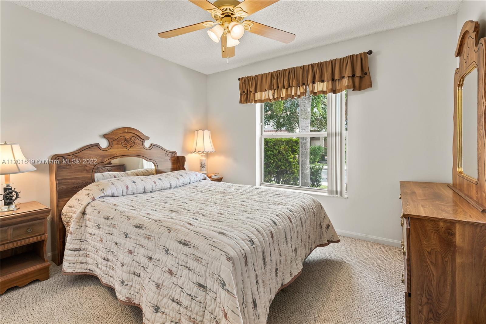 Listing Photo 33