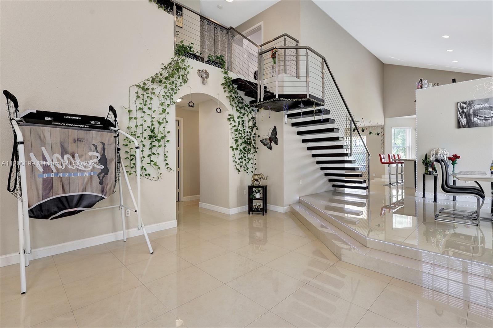Listing Photo 10