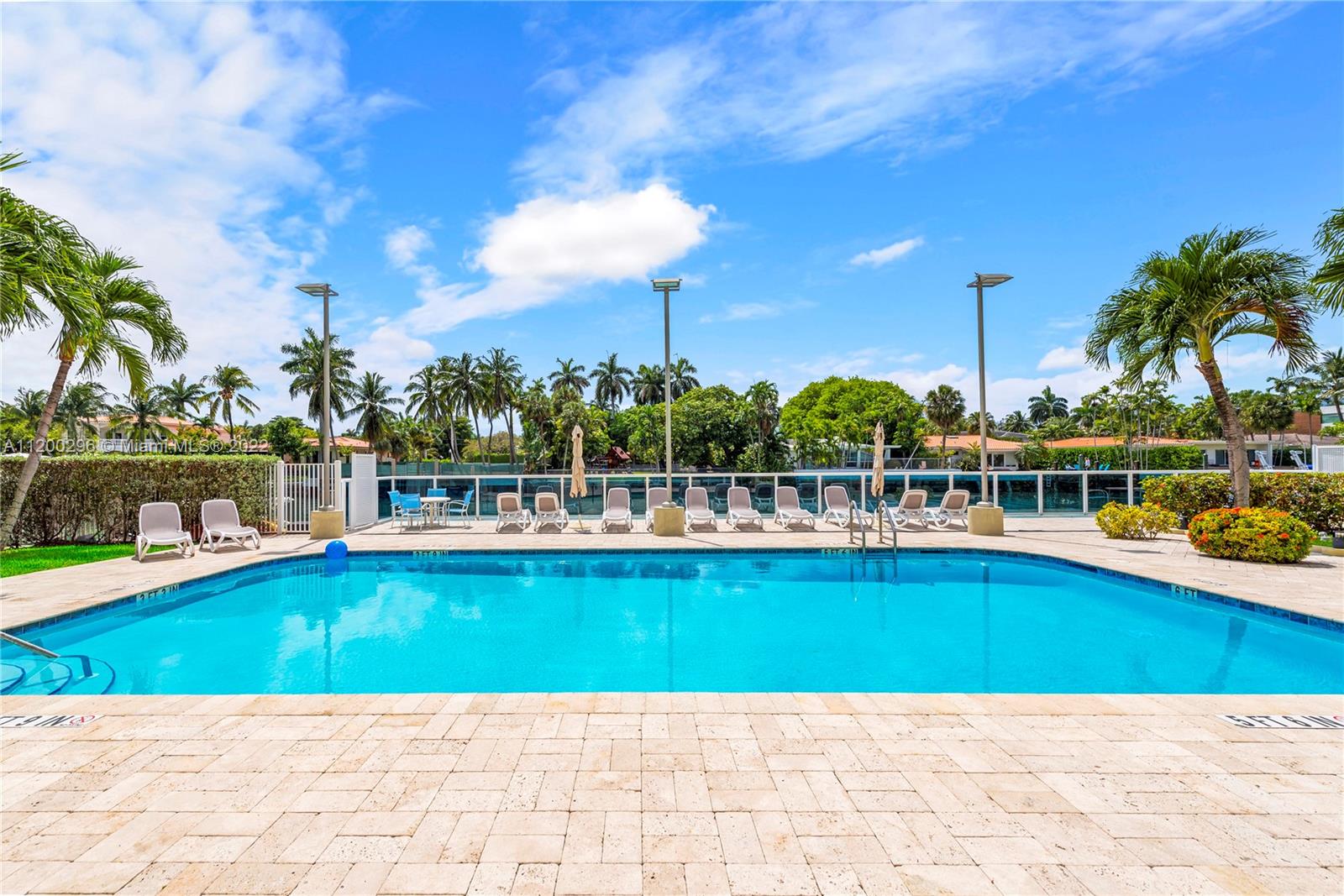 Bay Harbor Islands, Florida 33154, 1 Bedroom Bedrooms, ,1 BathroomBathrooms,Residentiallease,For Rent,A11200296