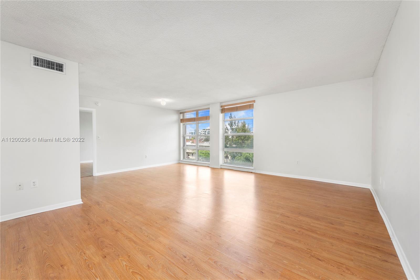 Bay Harbor Islands, Florida 33154, 1 Bedroom Bedrooms, ,1 BathroomBathrooms,Residentiallease,For Rent,A11200296
