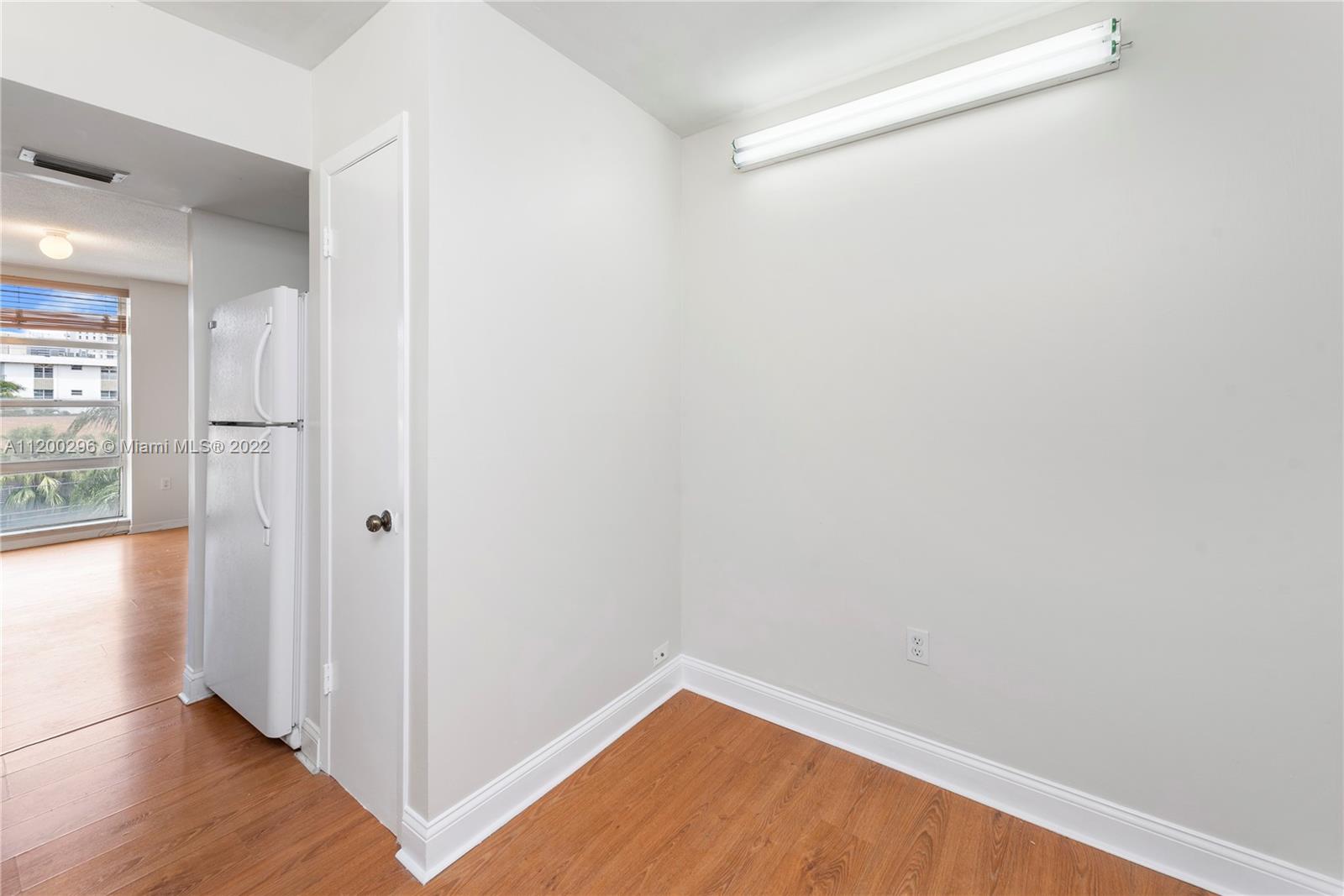 Bay Harbor Islands, Florida 33154, 1 Bedroom Bedrooms, ,1 BathroomBathrooms,Residentiallease,For Rent,A11200296