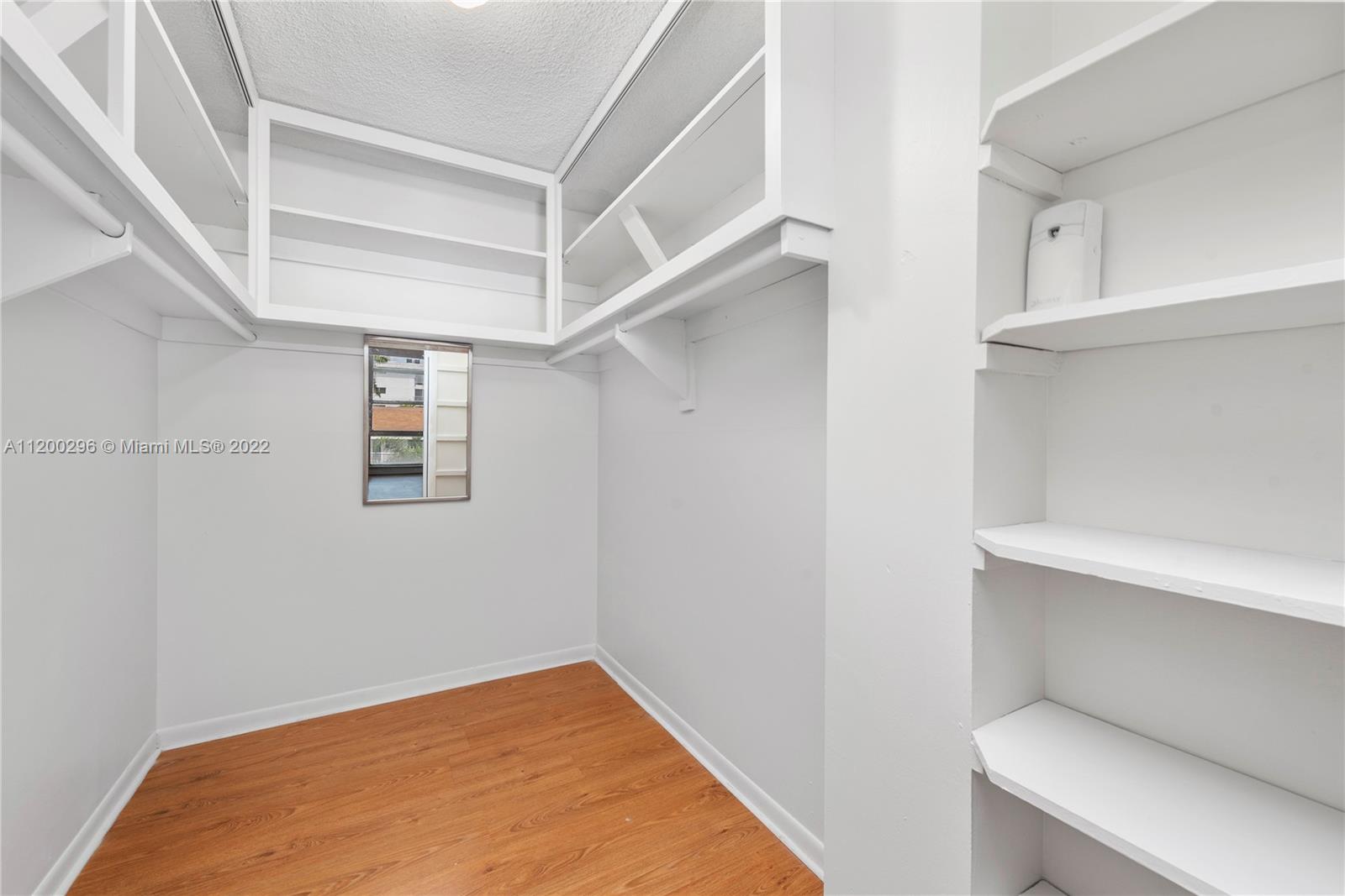 Bay Harbor Islands, Florida 33154, 1 Bedroom Bedrooms, ,1 BathroomBathrooms,Residentiallease,For Rent,A11200296