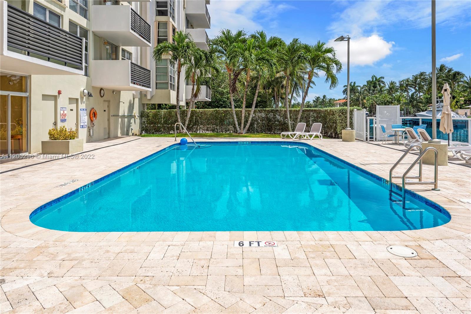 Bay Harbor Islands, Florida 33154, 1 Bedroom Bedrooms, ,1 BathroomBathrooms,Residentiallease,For Rent,A11200296
