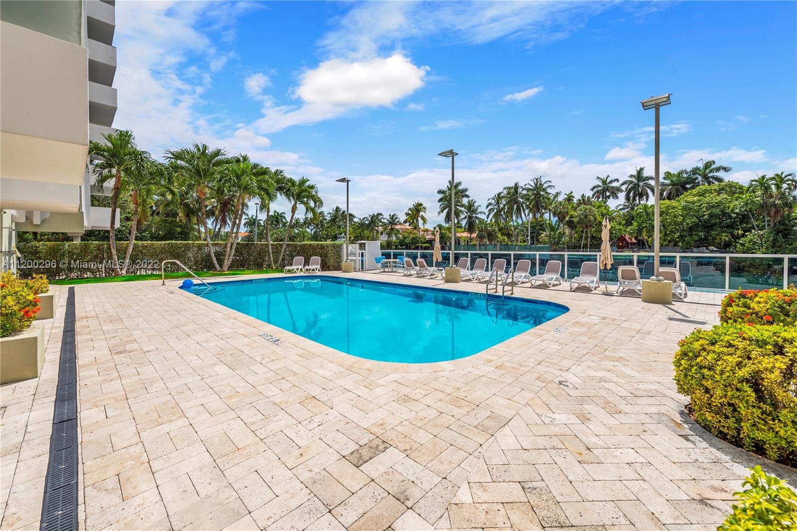 Bay Harbor Islands, Florida 33154, 1 Bedroom Bedrooms, ,1 BathroomBathrooms,Residentiallease,For Rent,A11200296