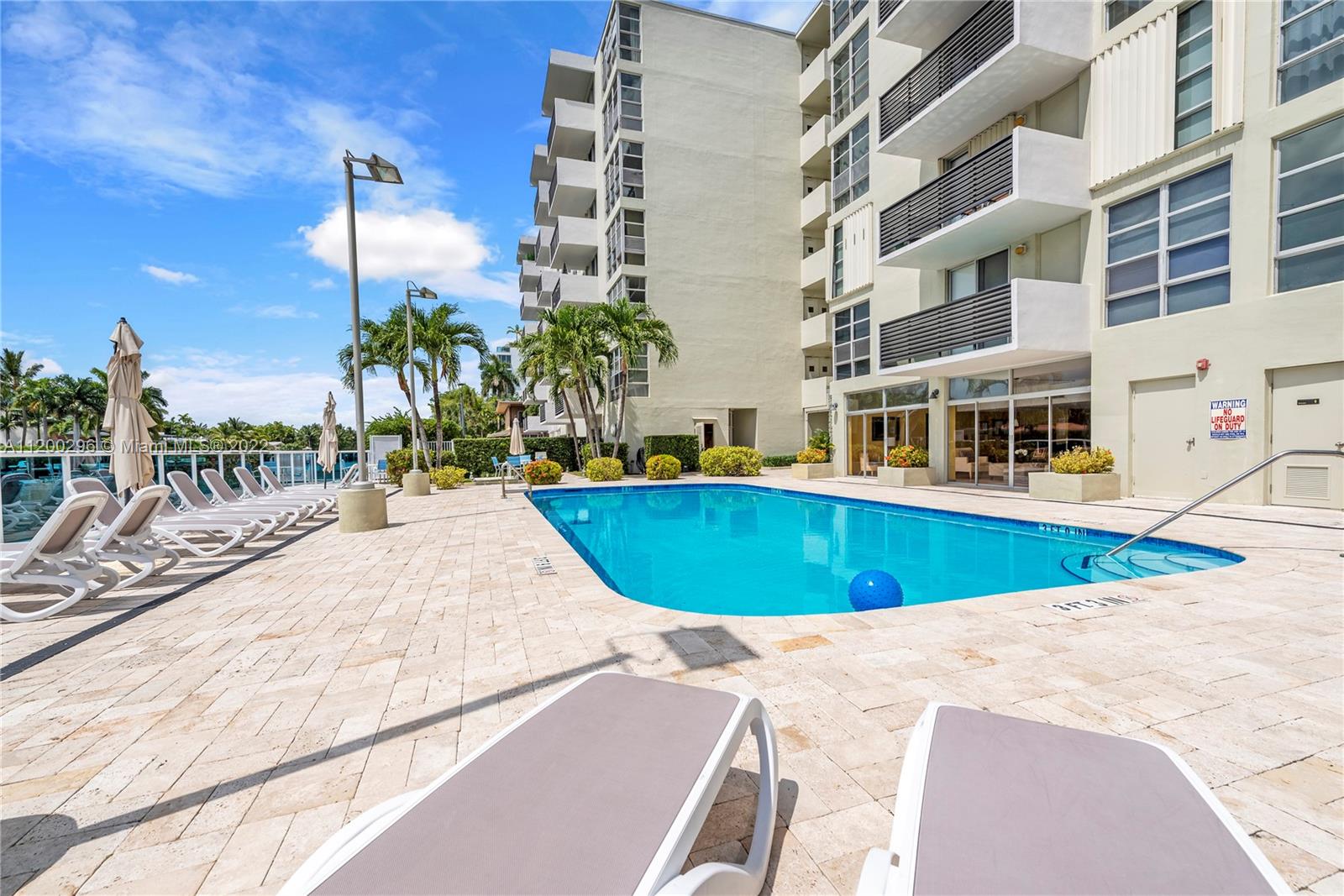 Bay Harbor Islands, Florida 33154, 1 Bedroom Bedrooms, ,1 BathroomBathrooms,Residentiallease,For Rent,A11200296