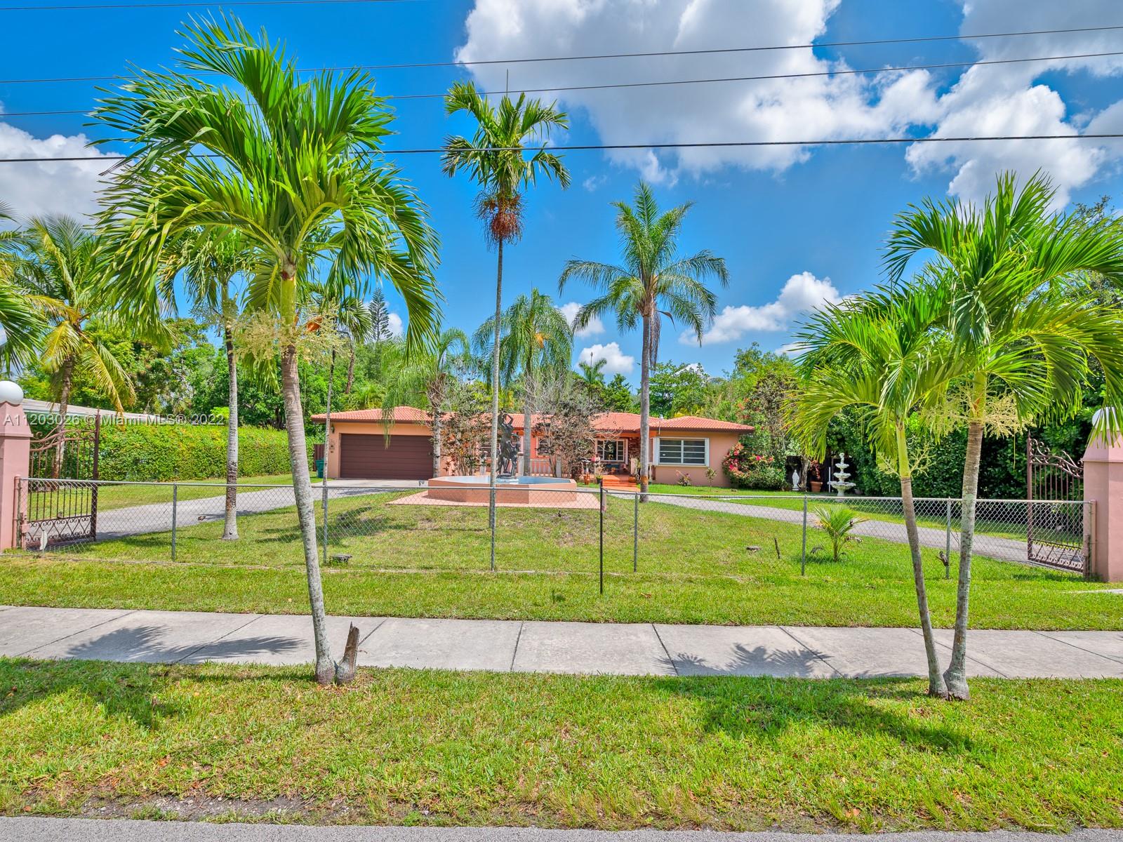 8555 SW 124th St  For Sale A11203026, FL