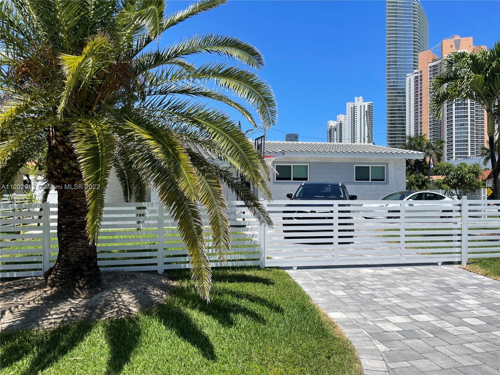 201  186th St  For Sale A11202913, FL