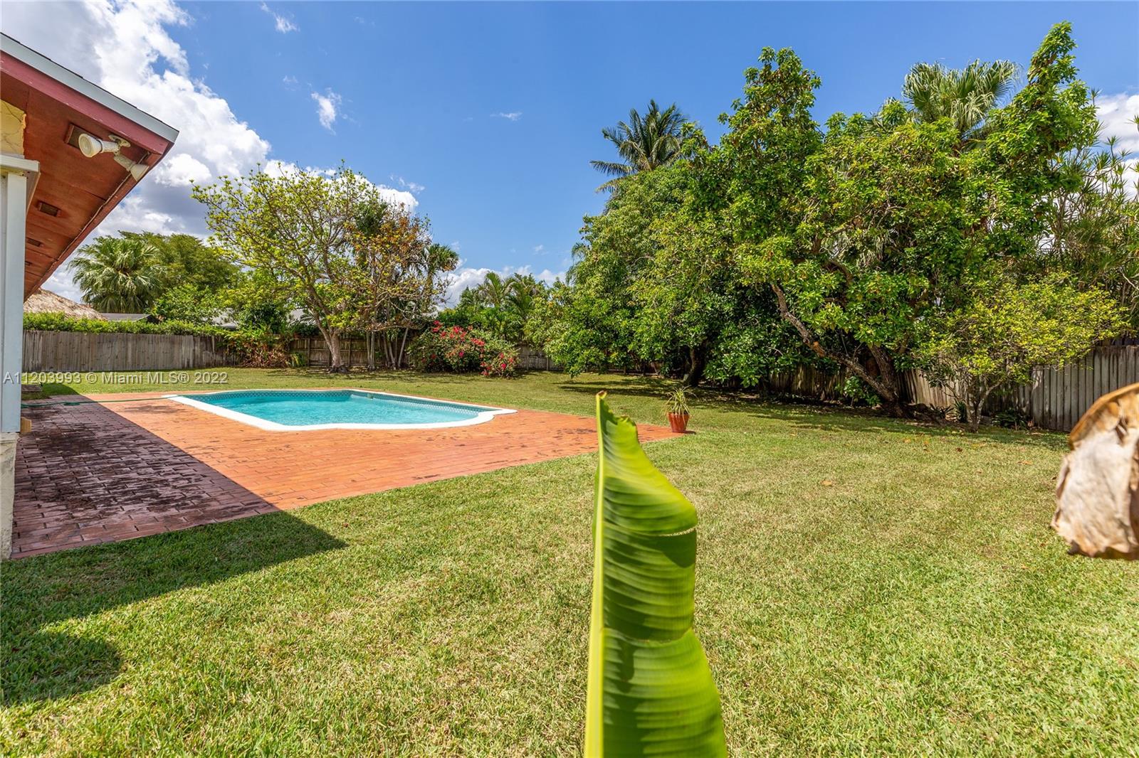 Listing Photo 16