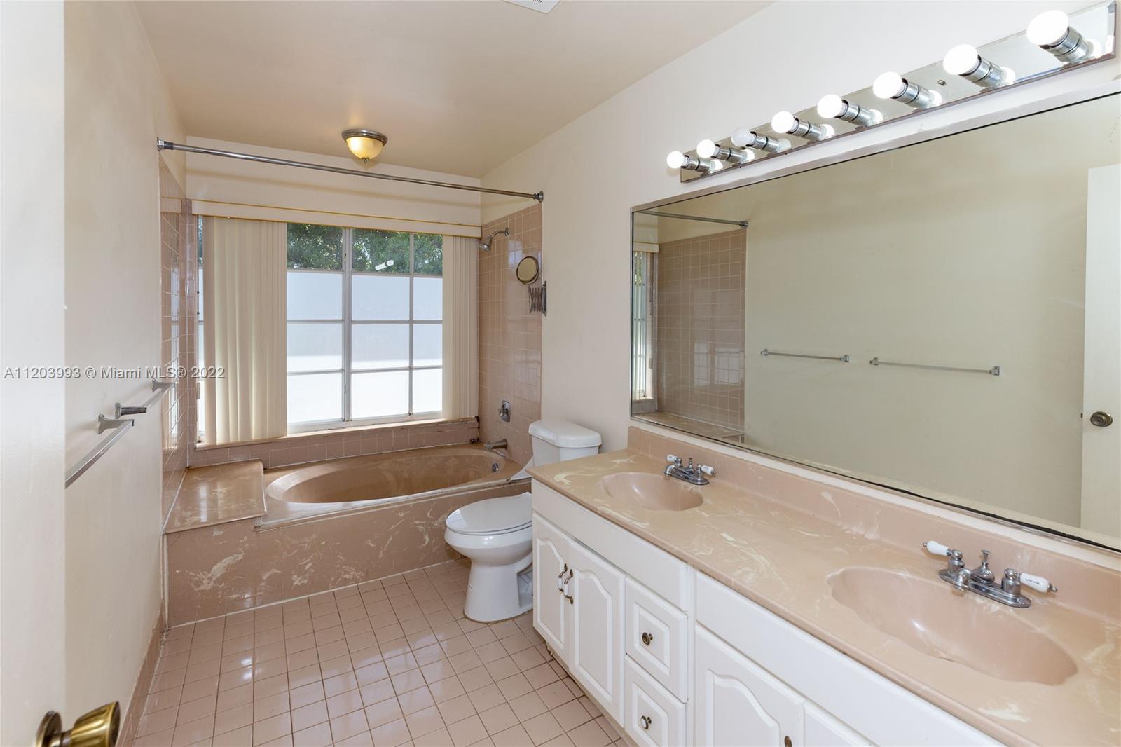 Listing Photo 22