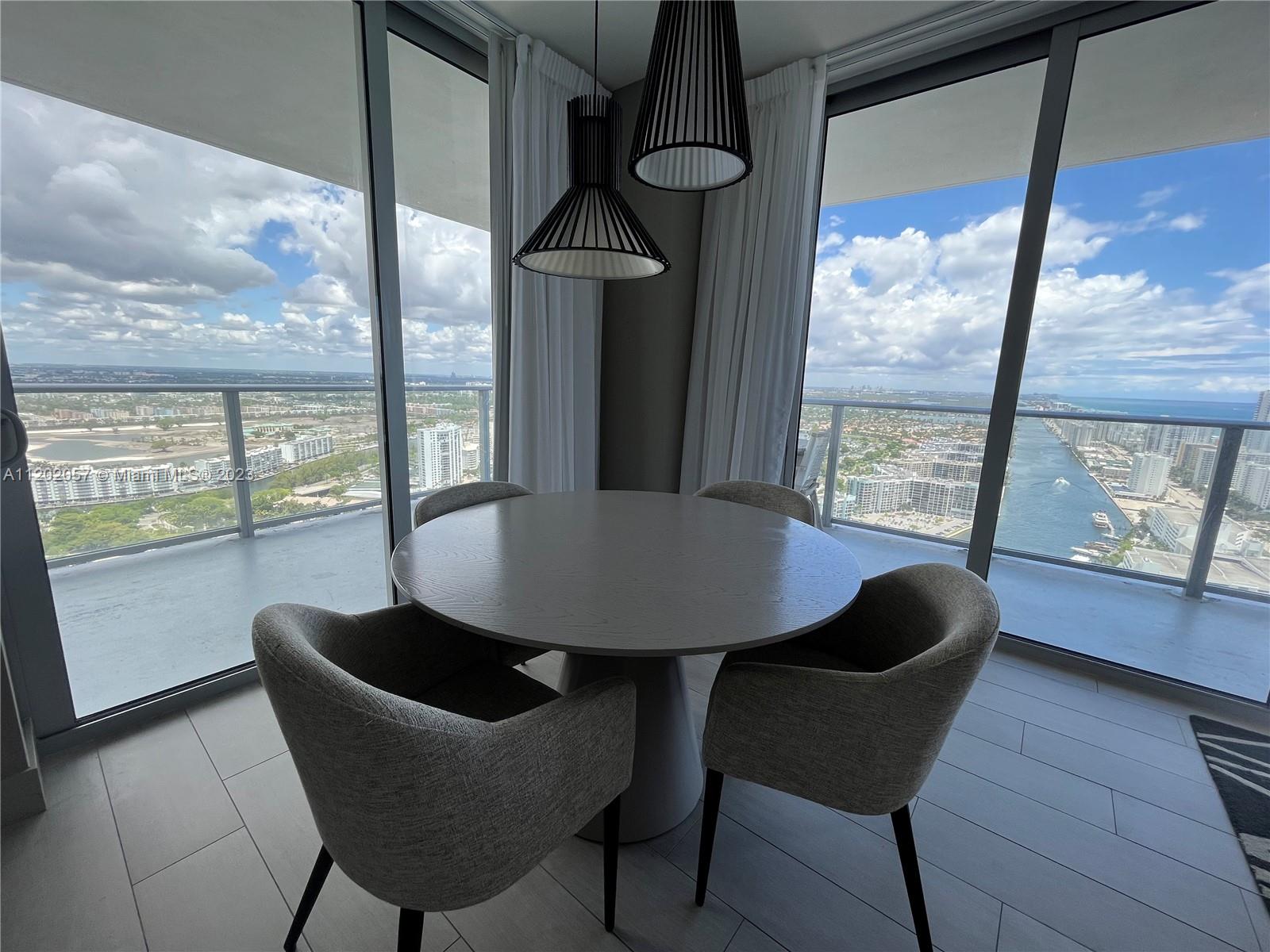 Large living/dinning room with incredible views