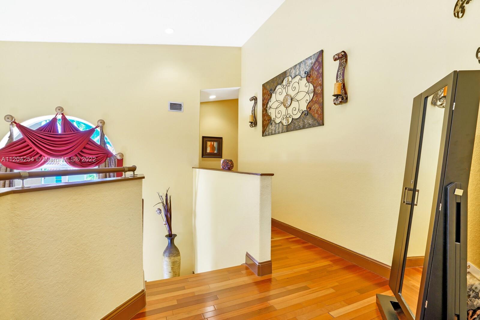Listing Photo 43