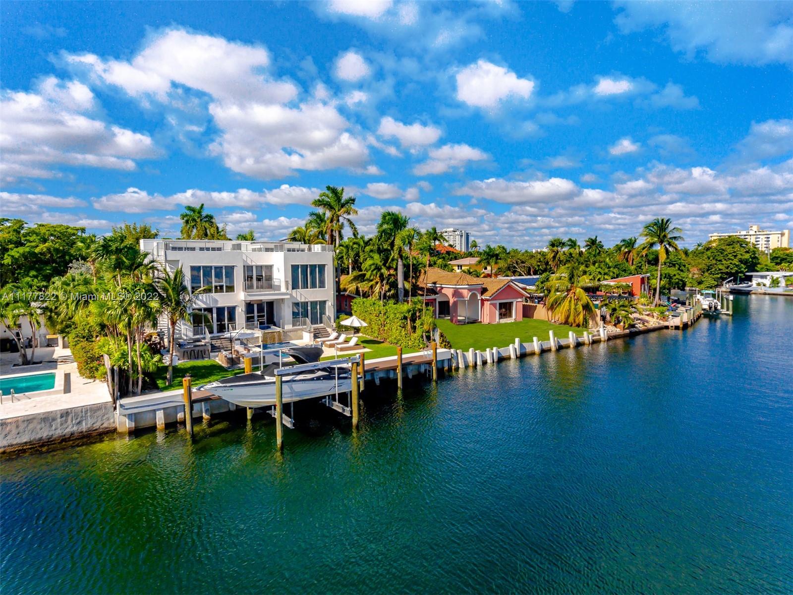 North Miami Beach Luxury Homes For Sale