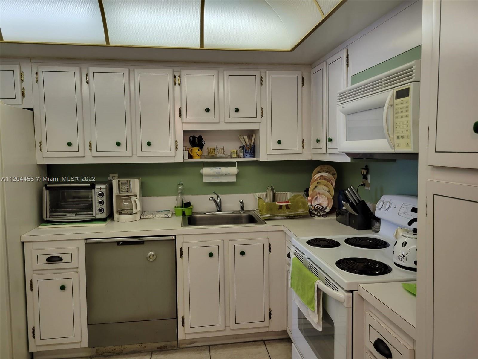18071 Biscayne Blvd 803, Aventura, Florida 33160, 1 Bedroom Bedrooms, ,1 BathroomBathrooms,Residential,For Sale,18071 Biscayne Blvd 803,A11204458