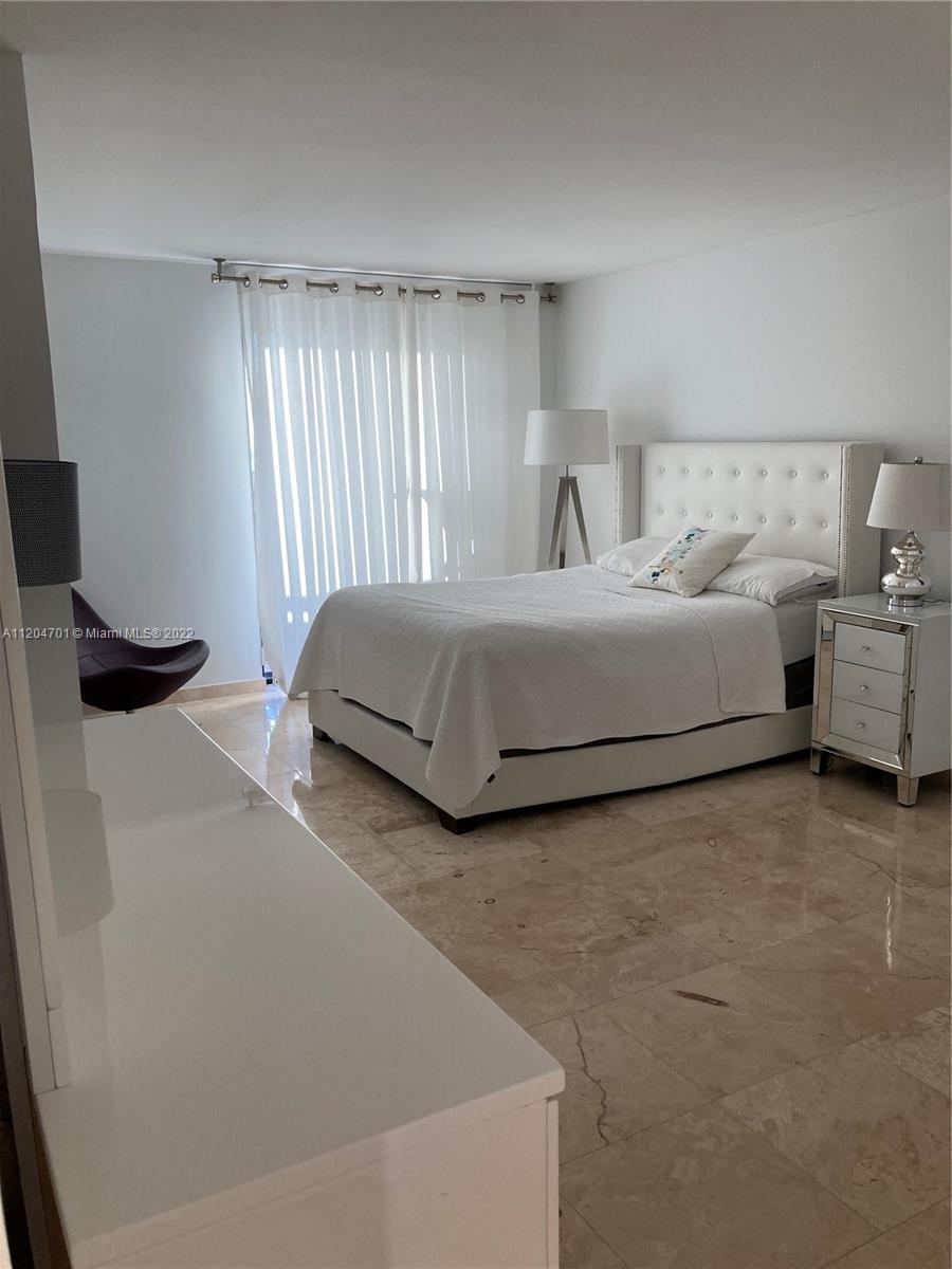 2555 Collins Ave PH 210, Miami Beach, Florida 33140, 1 Bedroom Bedrooms, ,1 BathroomBathrooms,Residentiallease,For Rent,2555 Collins Ave PH 210,A11204701