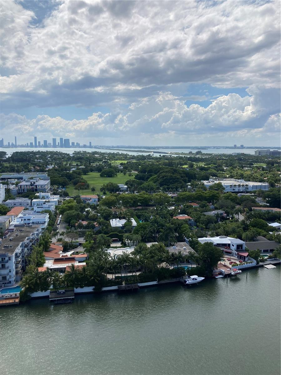 2555 Collins Ave PH 210, Miami Beach, Florida 33140, 1 Bedroom Bedrooms, ,1 BathroomBathrooms,Residentiallease,For Rent,2555 Collins Ave PH 210,A11204701
