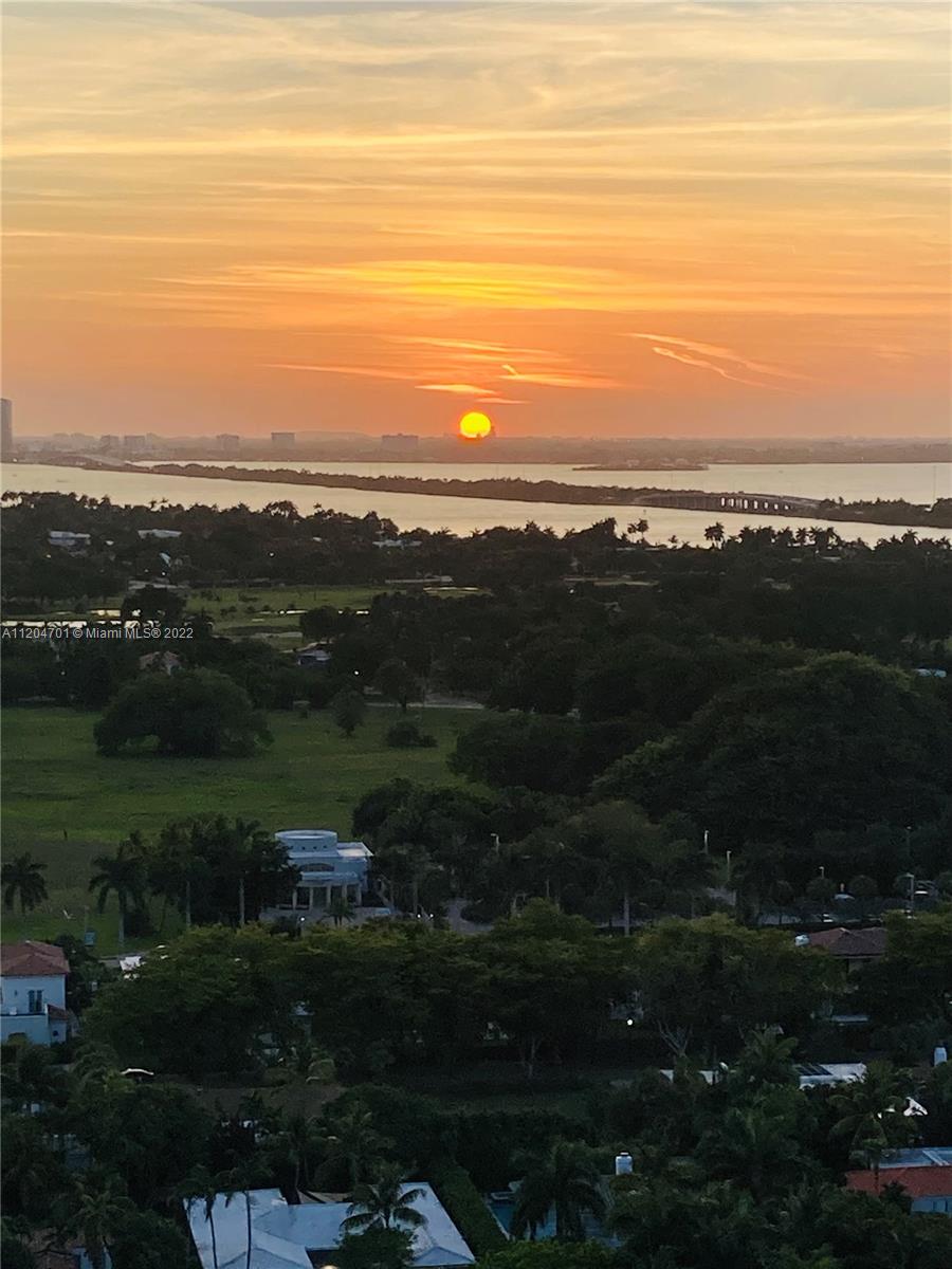 2555 Collins Ave PH 210, Miami Beach, Florida 33140, 1 Bedroom Bedrooms, ,1 BathroomBathrooms,Residentiallease,For Rent,2555 Collins Ave PH 210,A11204701