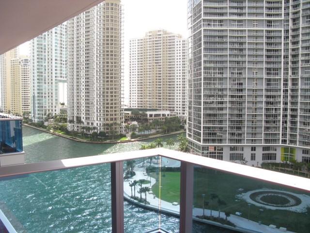 Wonderful townhouse unit at The Epic. For sale completely furnished. Everything top of the line, great river , bay and Brickell view. The biggest townhouse in the building. Building has 5 stars hotel amenities with 2 restaurants, 1 bar and club, 2 pools, spa, store and everything. 2 Beds plus den that can be converted into 3rd bedroom or office. 2.5 baths.Custom made closets. Windows treatments.Custom made closet under the stair very big can be a big storage. Parking space super convenient just in the back of the apartment on the same floor. Greatly priced. Ready to live in or to be rented for a high income.