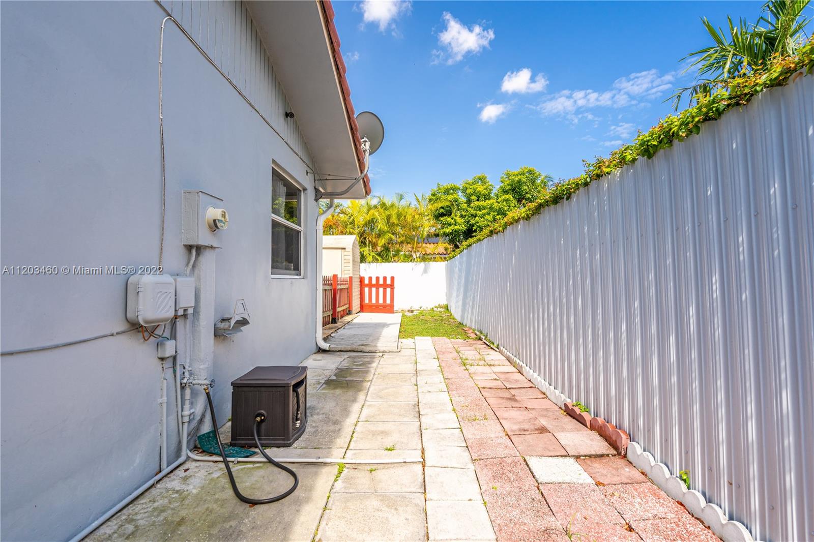 2524 SW 125th Ct, Miami, Florida 33175, 3 Bedrooms Bedrooms, ,2 BathroomsBathrooms,Residential,For Sale,2524 SW 125th Ct,A11203460