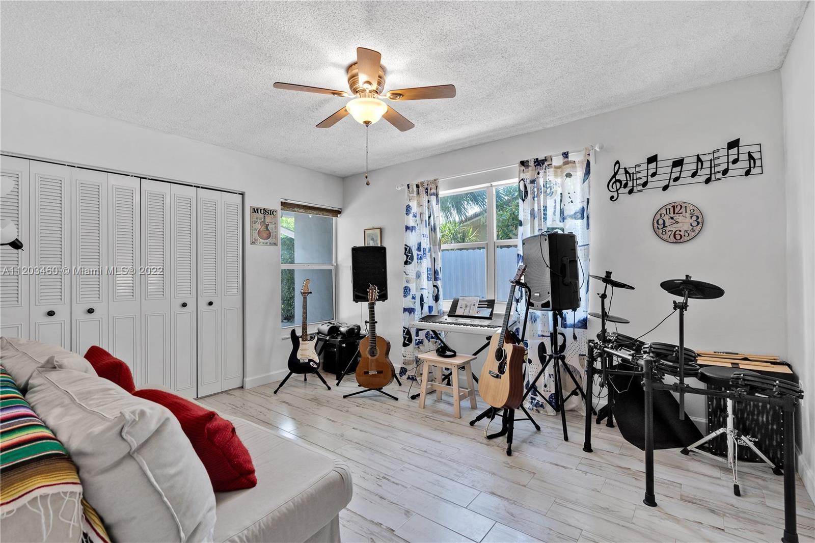 2524 SW 125th Ct, Miami, Florida 33175, 3 Bedrooms Bedrooms, ,2 BathroomsBathrooms,Residential,For Sale,2524 SW 125th Ct,A11203460