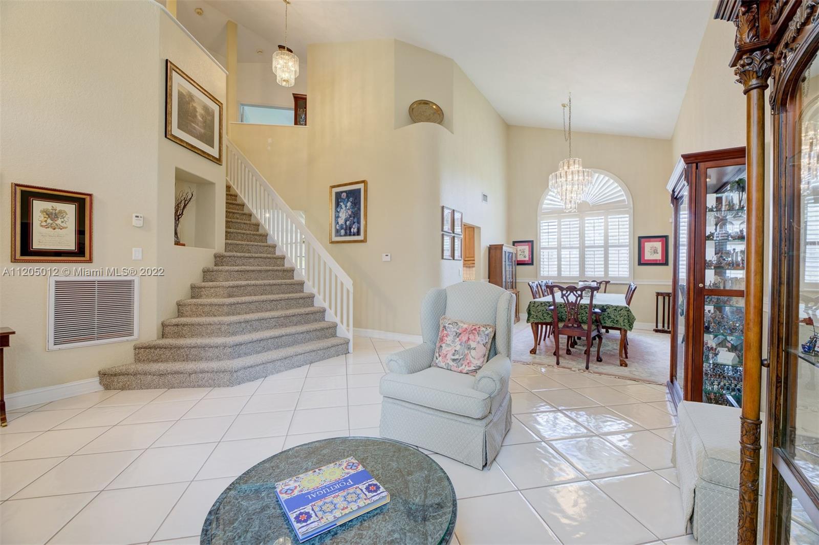Listing Photo 8