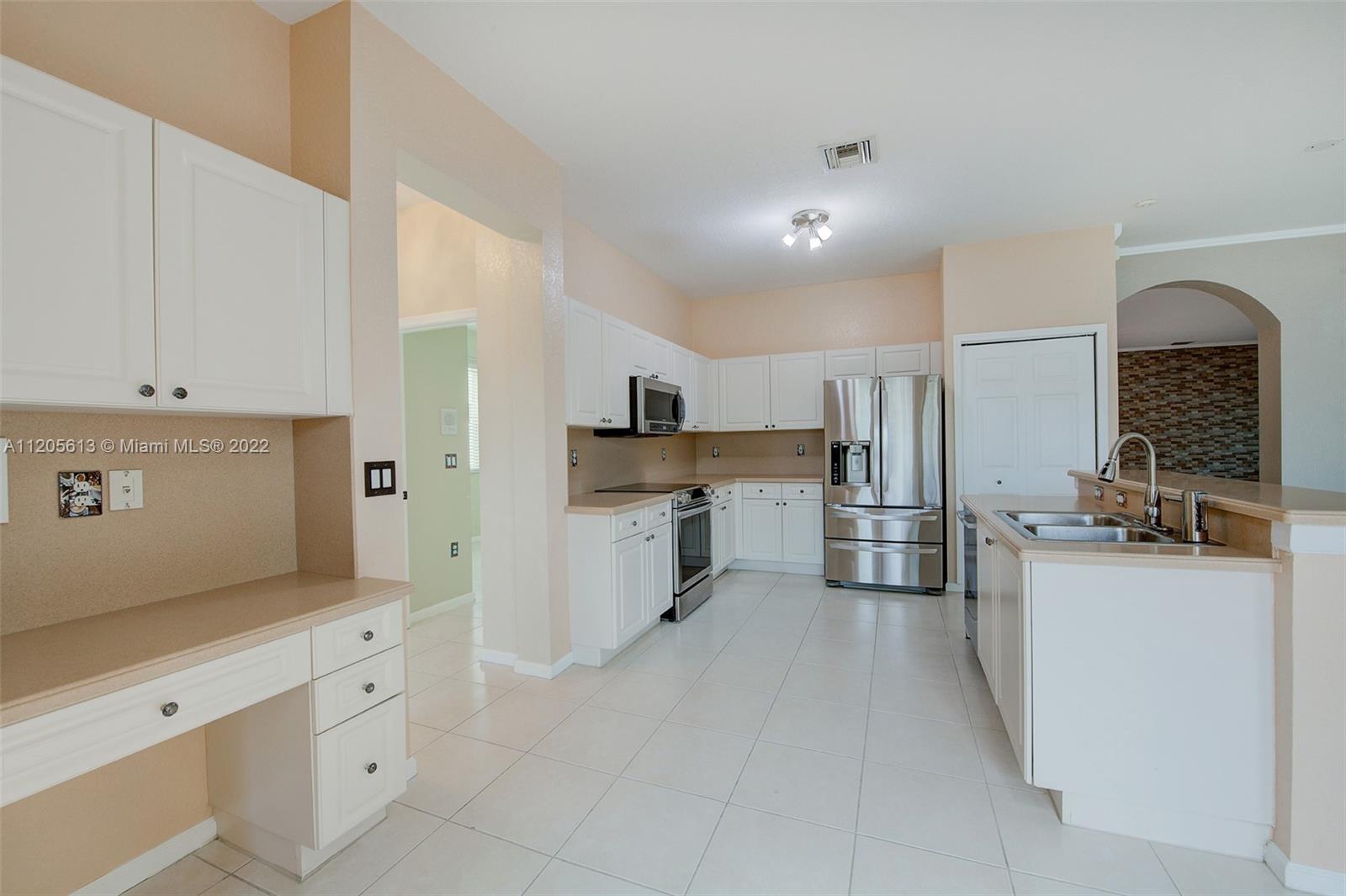 Listing Photo 15