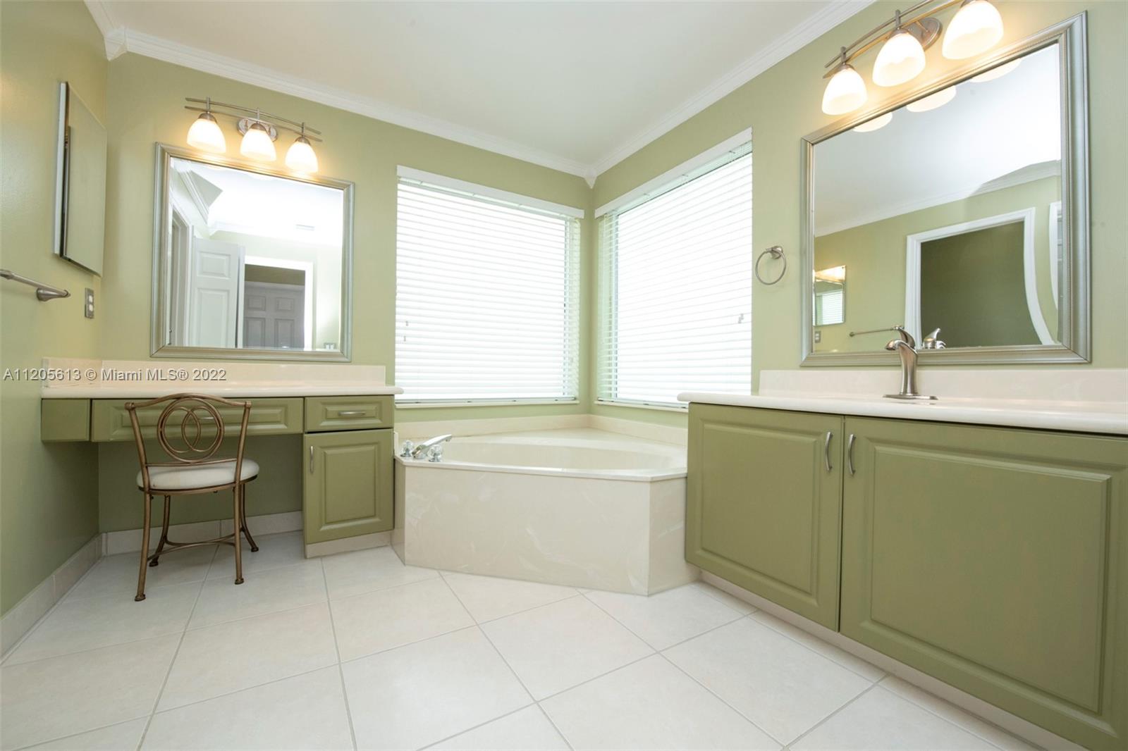 Listing Photo 29