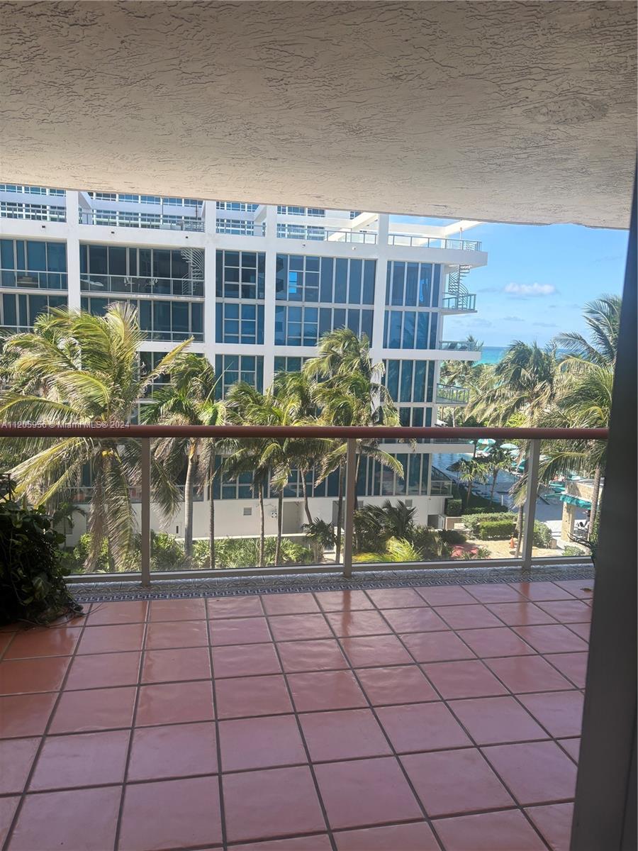 6767 Collins Ave unit 507 Miami Beach