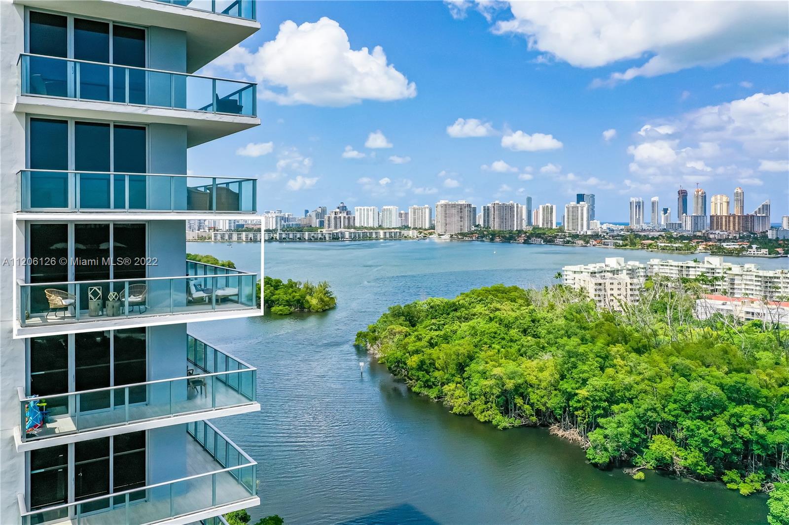 Corner Unit 1621 - The Best Corner Unit with East, South and West Views ! Water Views and Oleta National Park Views