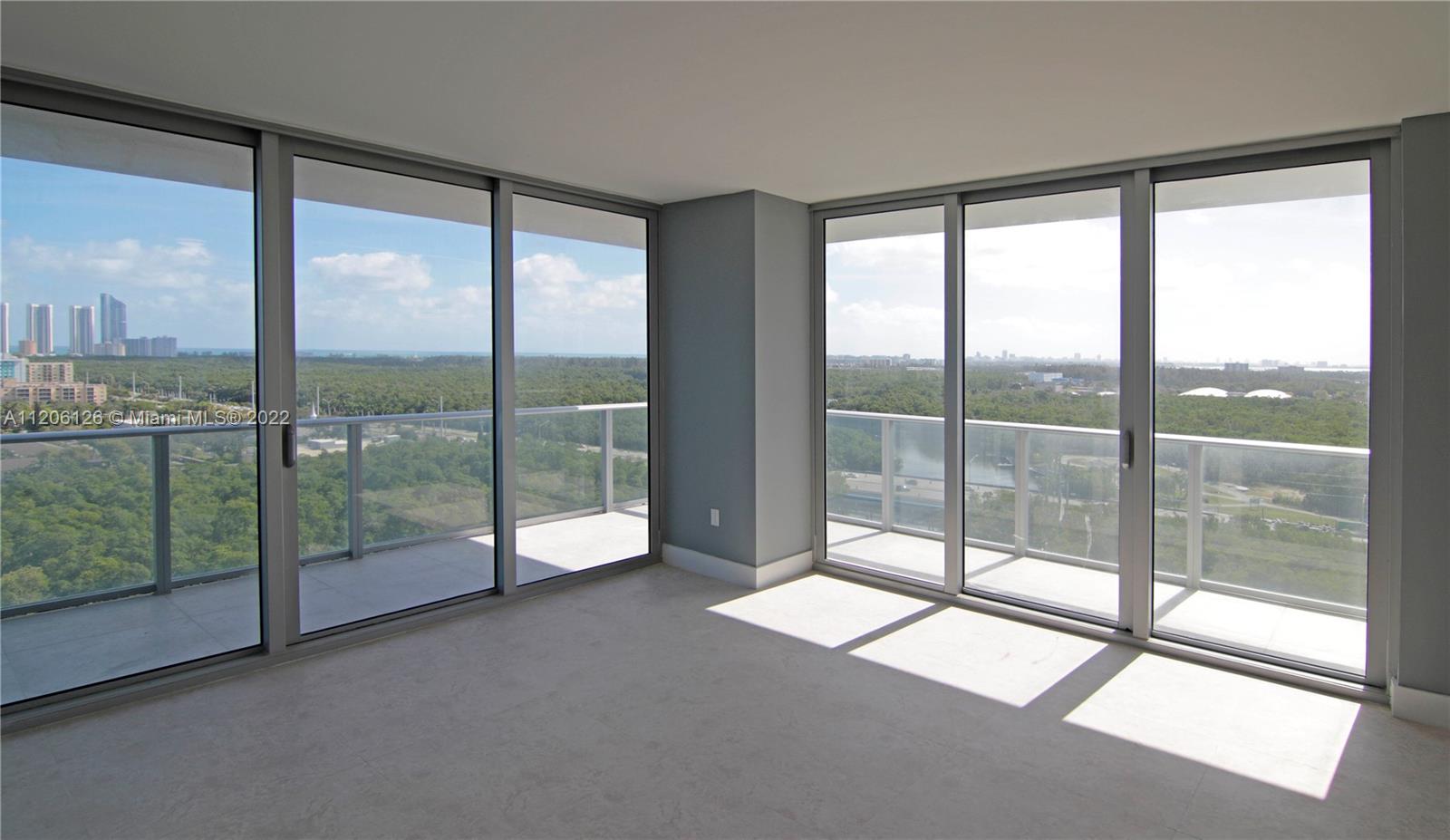 Corner Unit - Line 21 - Amazing EAST, SOUTH and WEST Views - SOUTH TOWER