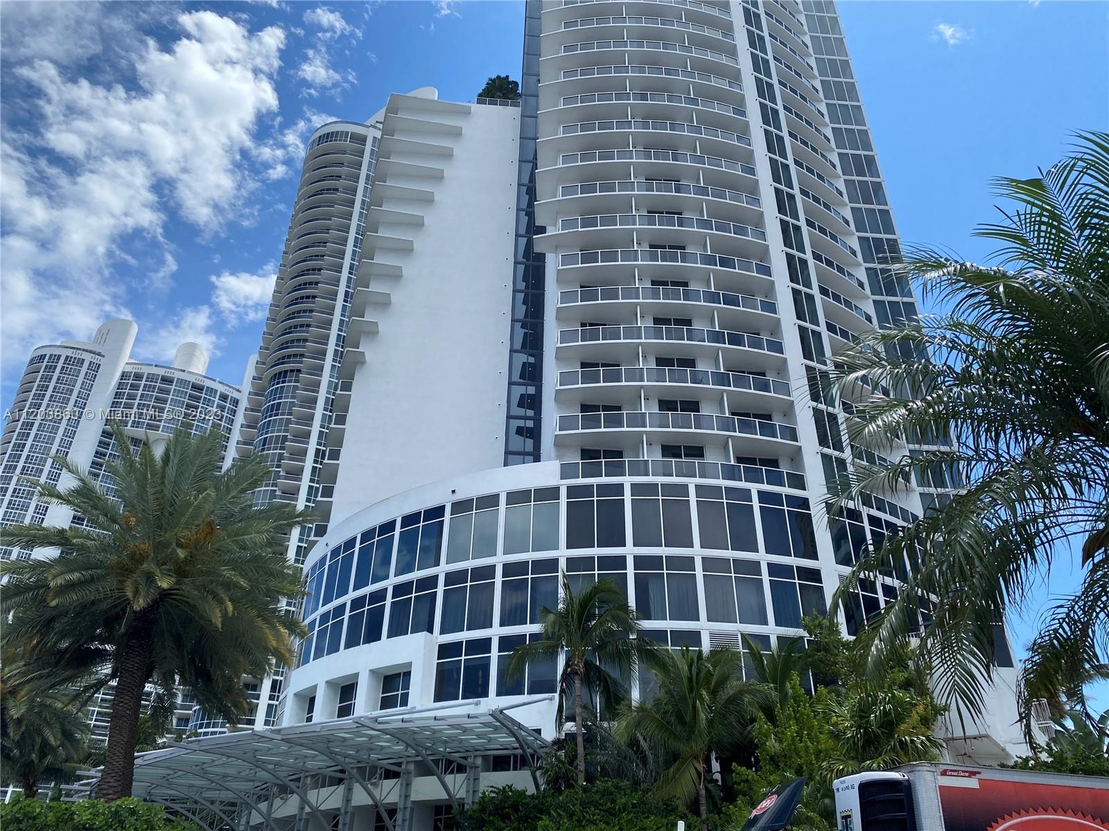 Trump International Sunny Isles