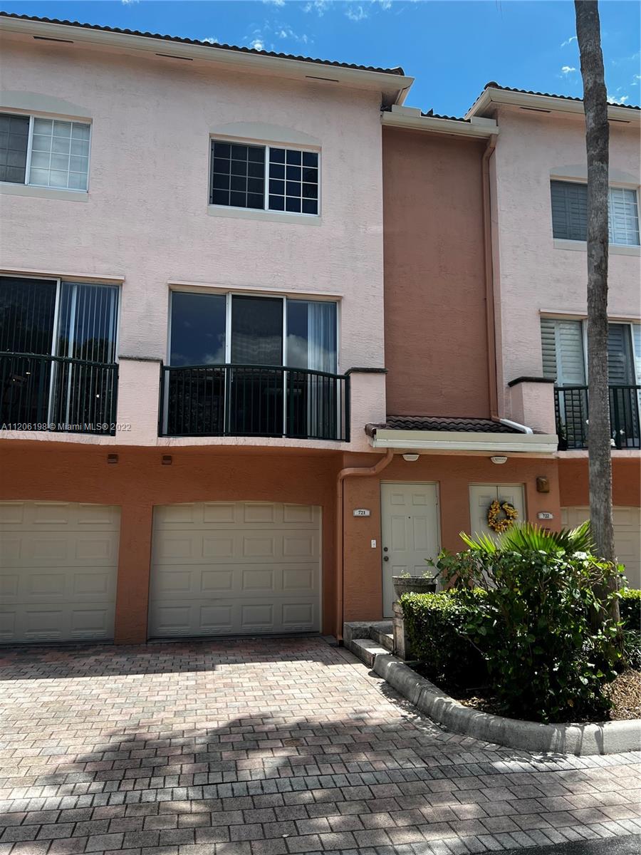 SPACIOUS 3 STORY TOWNHOUSE WITH OVERSIZED ONE CAR GARAGE PLUS ONE OUTDOOR CARPORT. OPEN KITCHEN, HIGH CEILINGS, WASHER/DRYER, LOTS OF CLOSET SPACE. UNIT JUST OFF OF US1 IN GATED COMMUNITY. GYM 2' MINUTES WALK TO HARBOR SHOPS, 10 MINUTES DRIVING TO BEACHES, LAS OLAS AND DOWNTOWN. GREAT AMENITIES INCLUDING BUSINESS CENTER, POOL, BBQ AREA, FITNESS CENTER AND CAR WASHING AREA. TENANT LEASE ENDS OCTOBER 31ST.