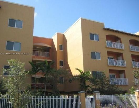 1300 NE 109th St 401, Miami, Florida 33161, 2 Bedrooms Bedrooms, ,2 BathroomsBathrooms,Residential,For Sale,1300 NE 109th St 401,A11206744